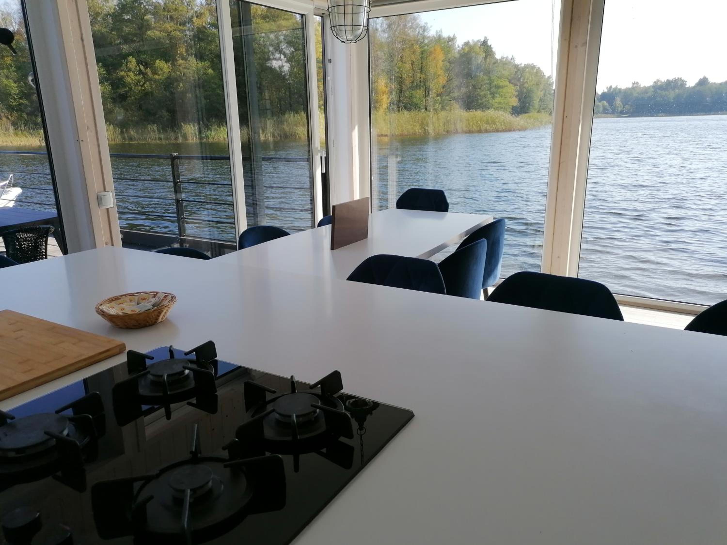 Dom na wodzie view 5