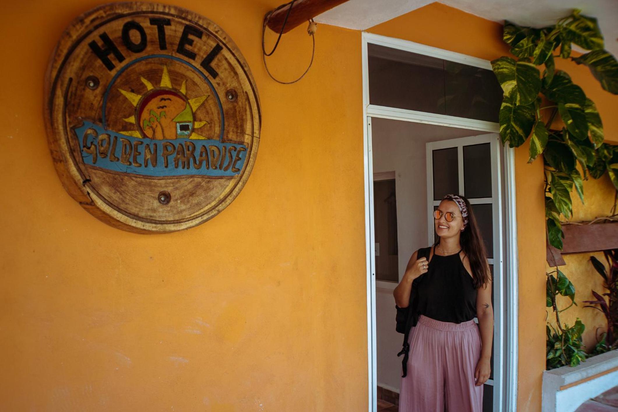 Hotel Golden Paradise Town - Image 1