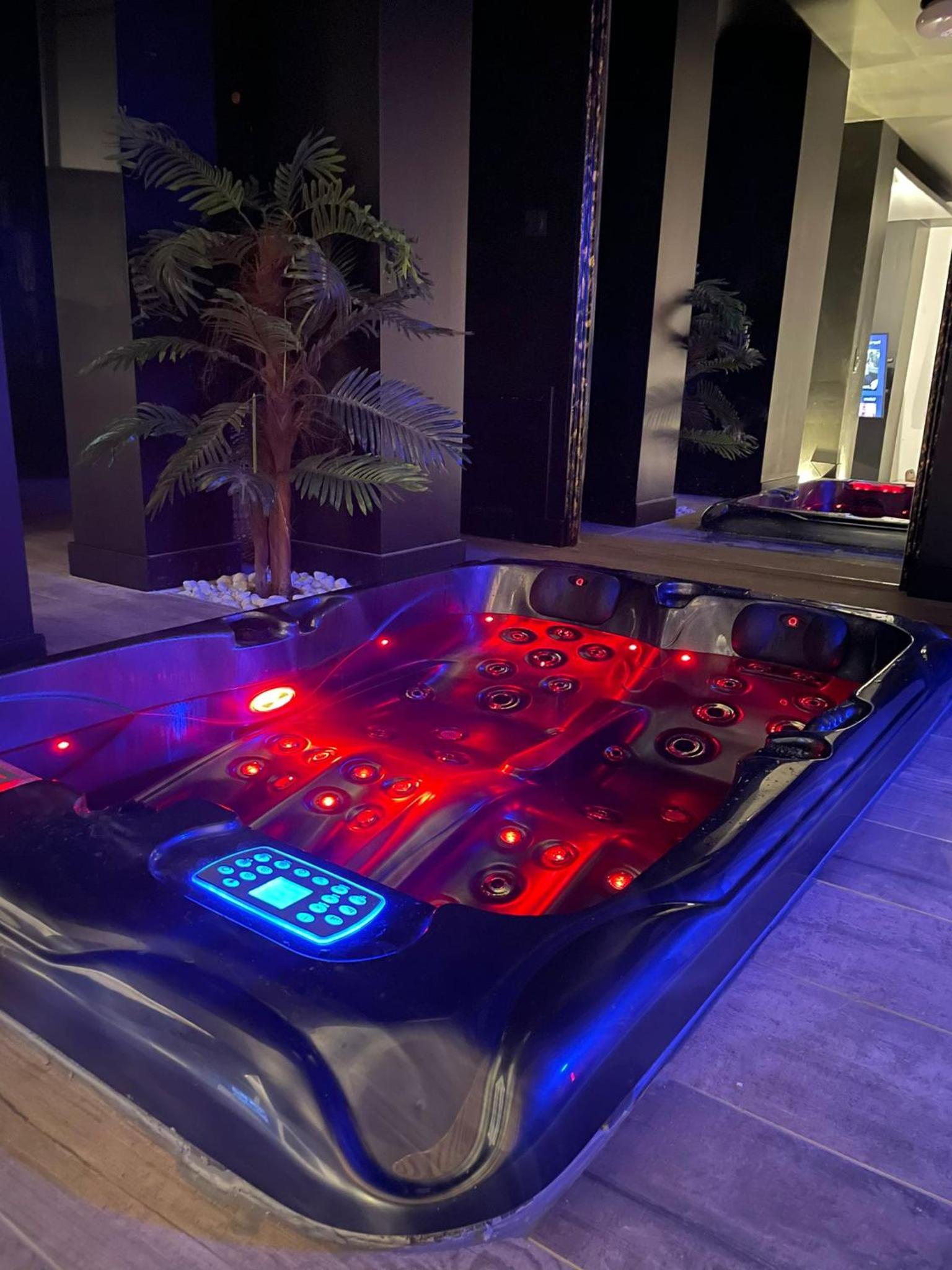 Jacuzzi