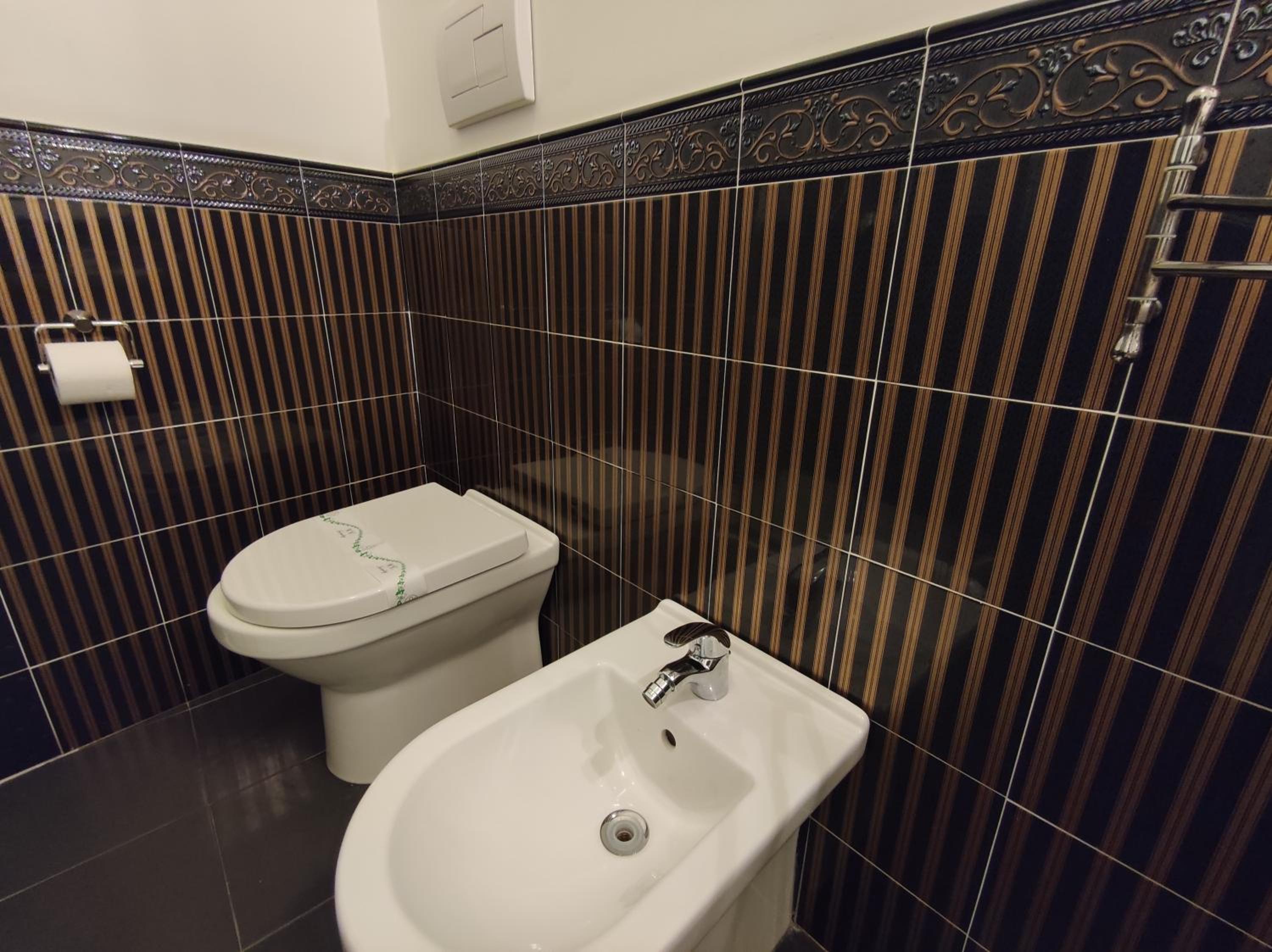 SAMI Rooms - Teatro a 400 mt - Ortigia a 1500 mt - Prenotazioni solo con B00KING - Reservation only with B00KING -