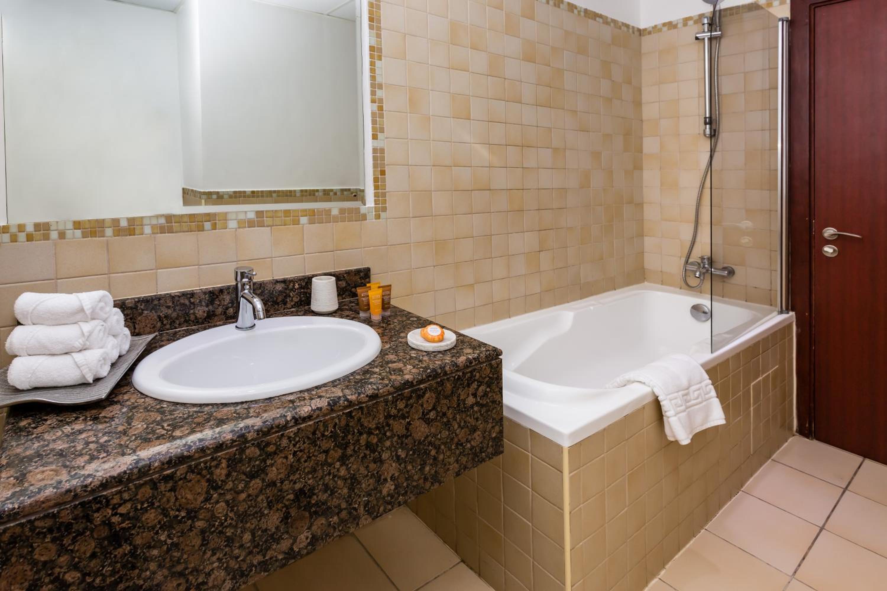 Elan Rimal4 Suites