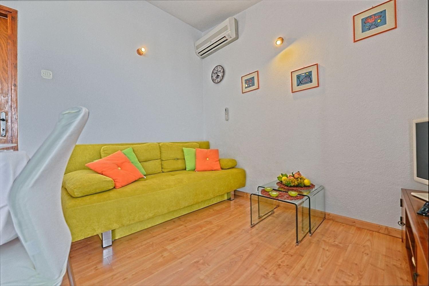Holiday home Viki- sea view terrace