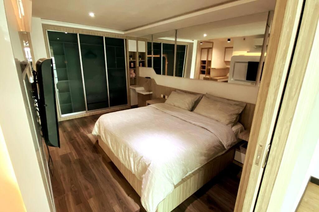 The Maritime Suite @ Panoramic Duplex photo 4