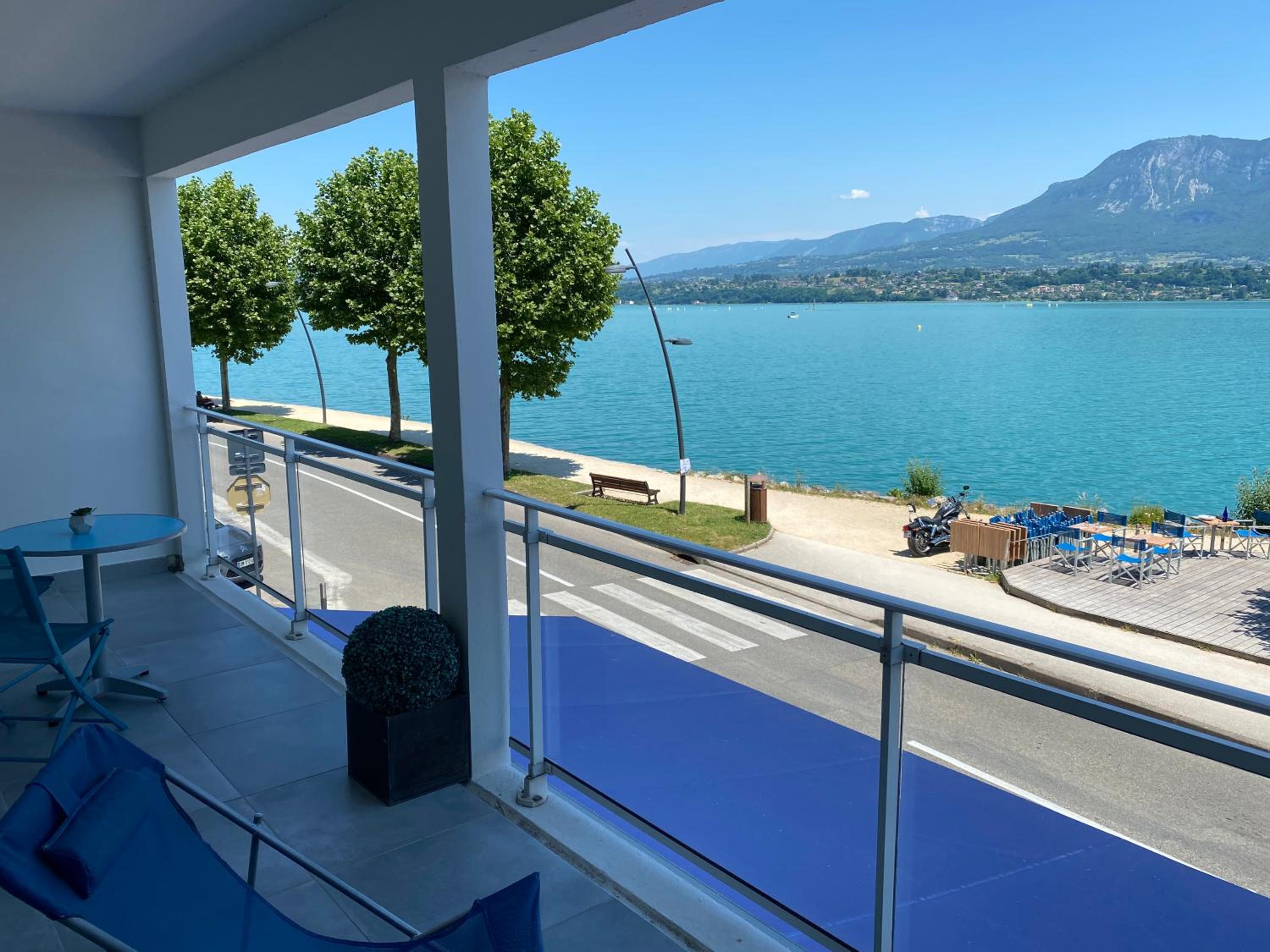 Les Suites du Port view 2