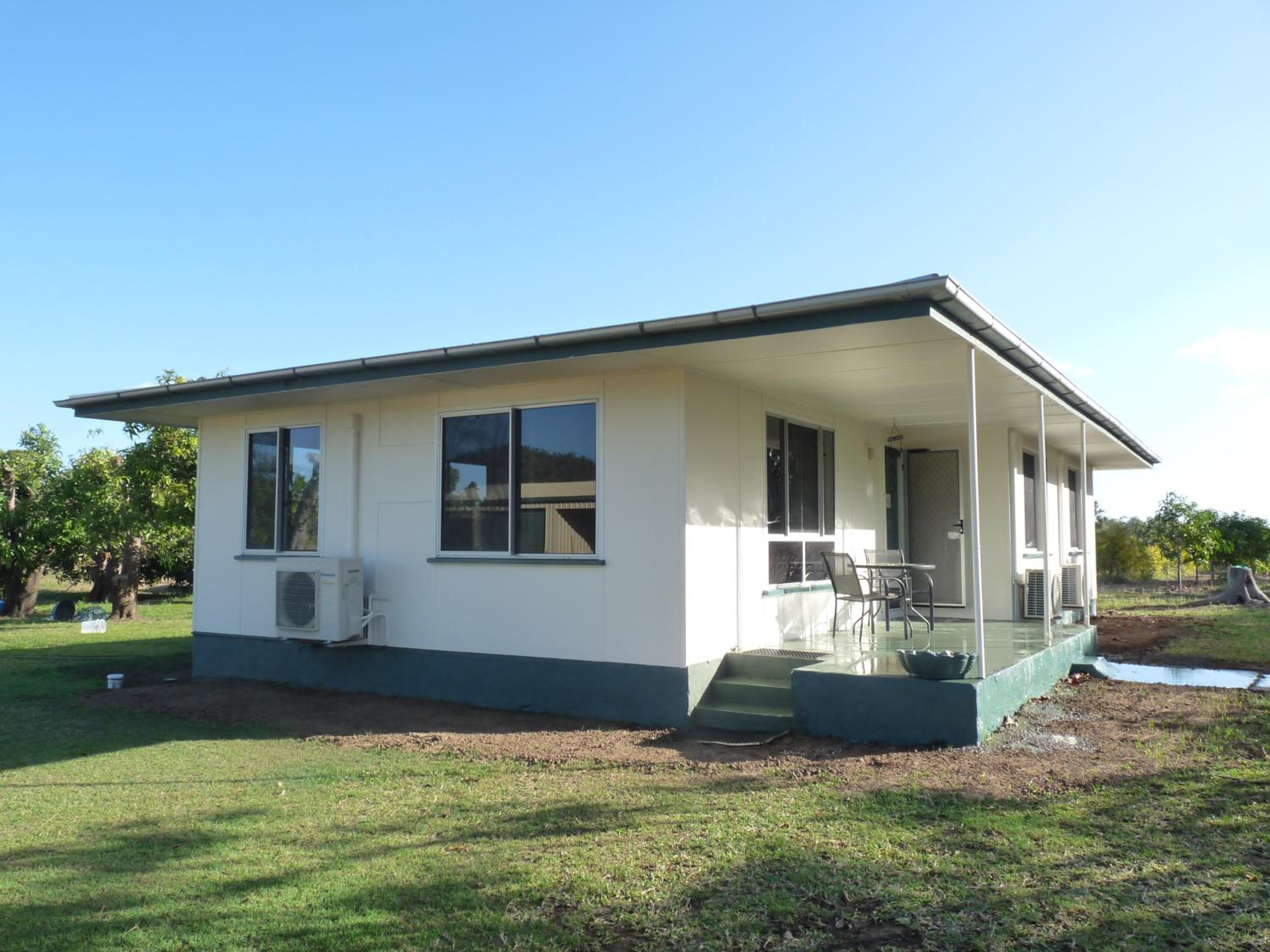 Elliot River Retreat - Pet Friendly