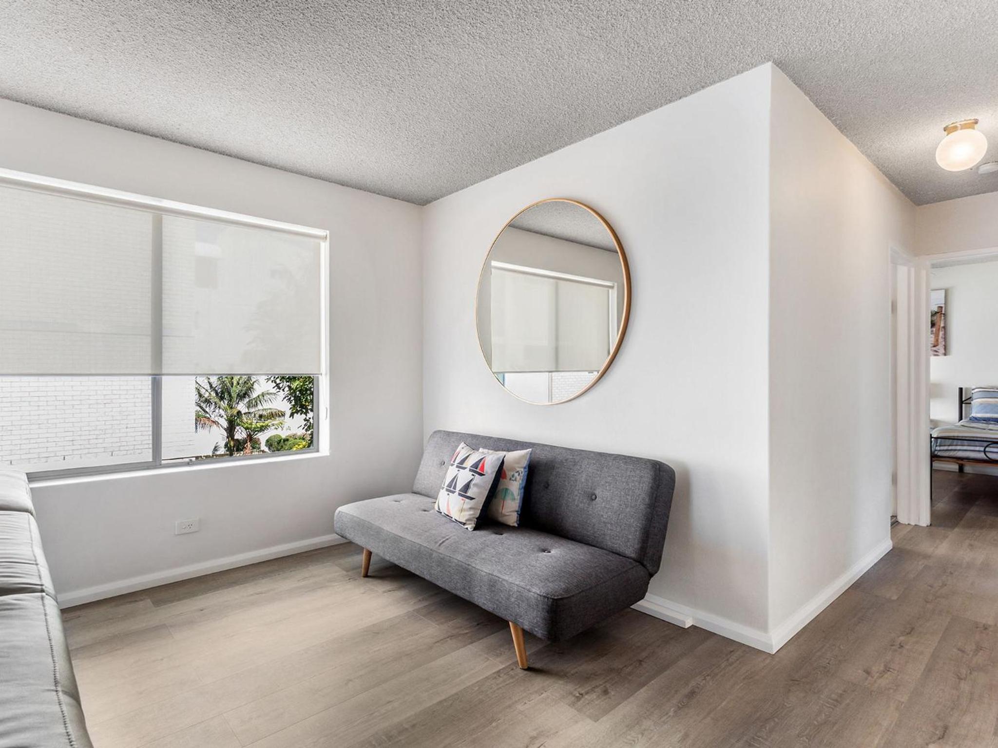 Laman Lodge Unit 2 15 Laman Street