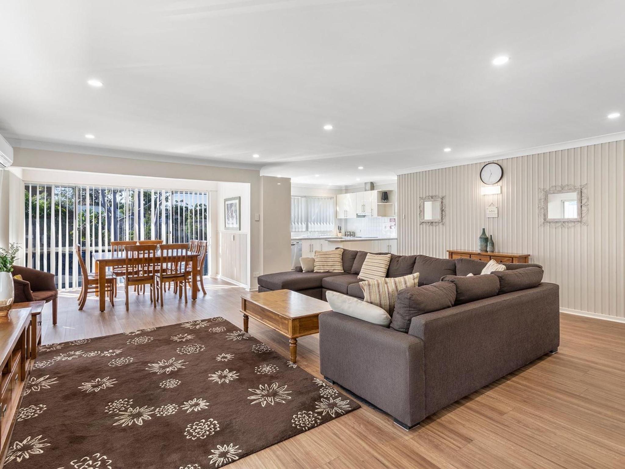 Bay Serene 15 Mistral Close