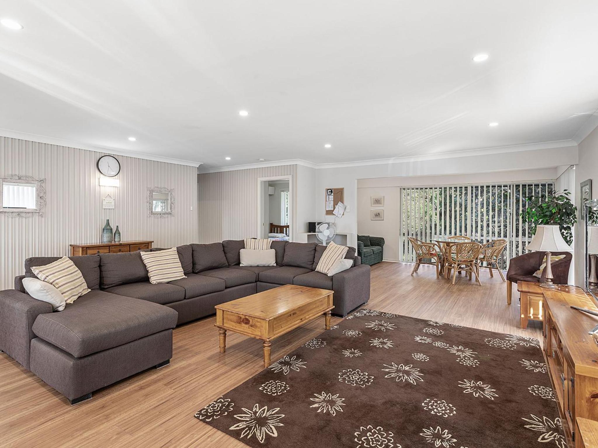 Bay Serene 15 Mistral Close