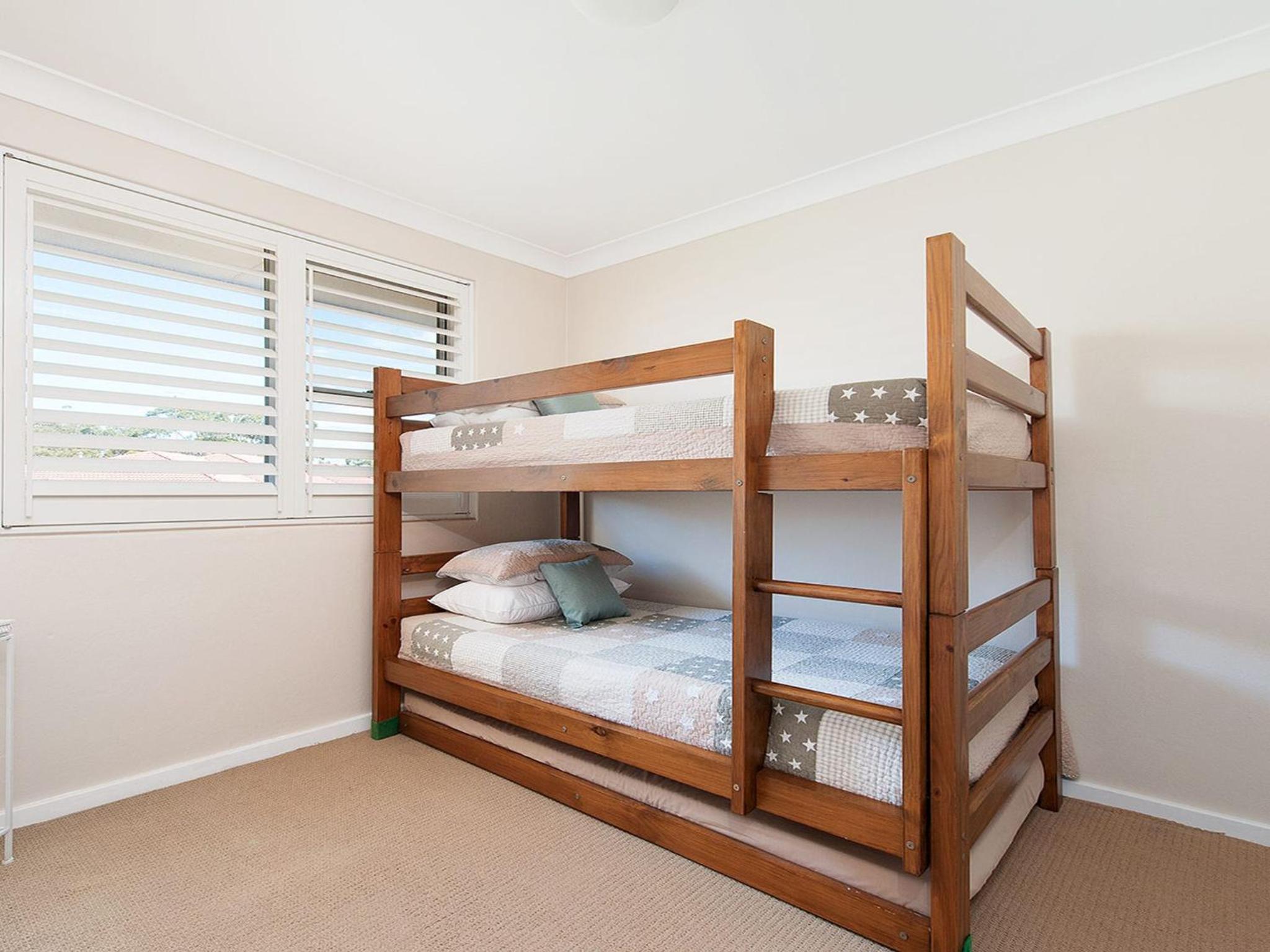 Luskin Lodge Unit 15 29 Weatherly Close