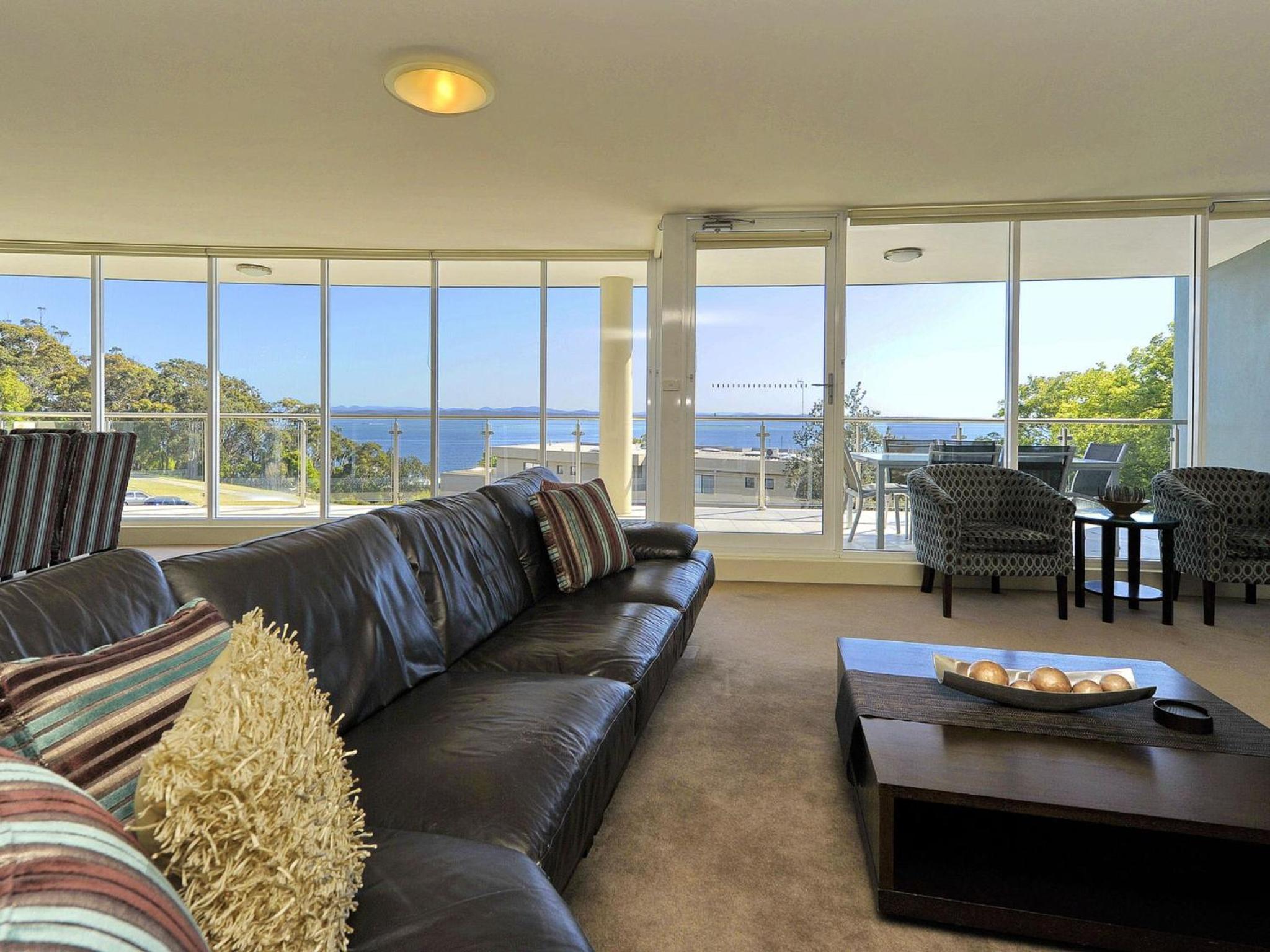 Oasis Unit 9 5 Laman Street