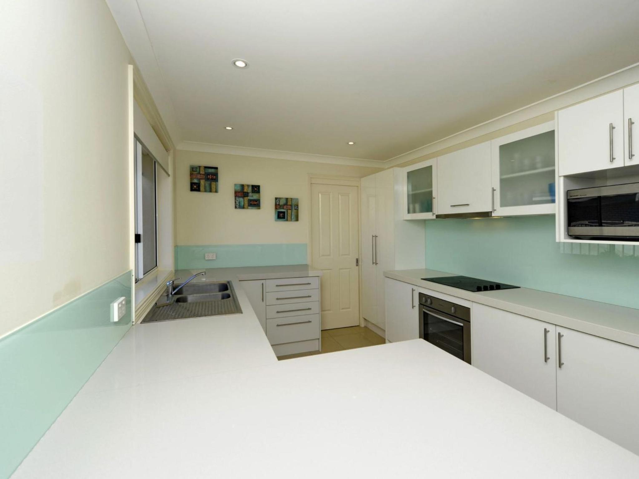 Reef Close 1 2
