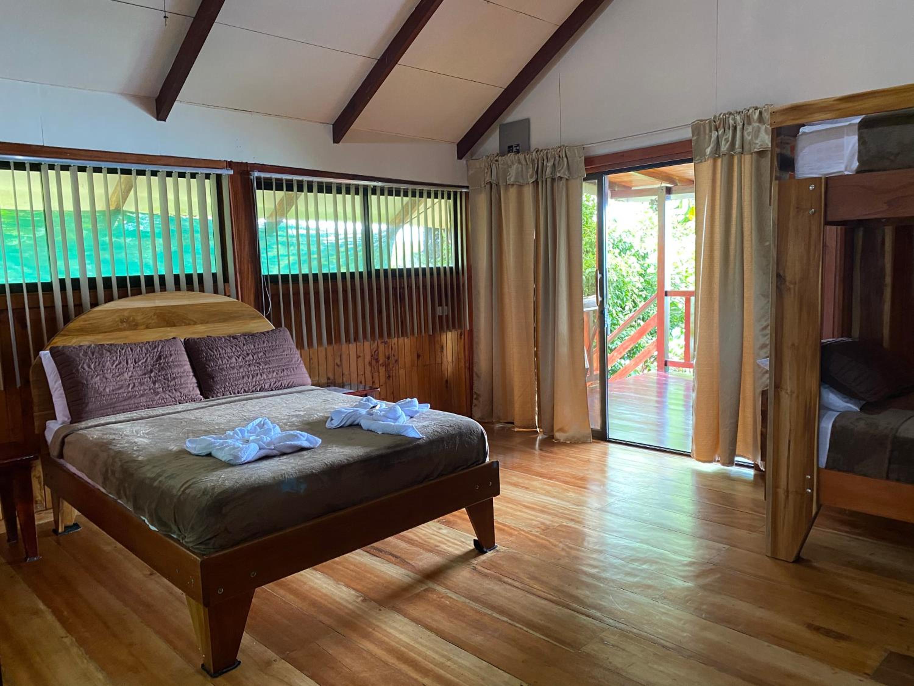 Cabaña Ara Macao Lodge