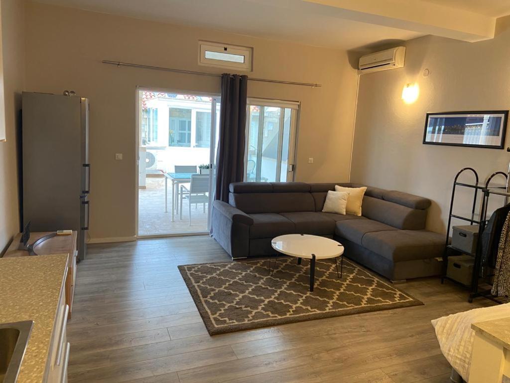 Studio Apartment Luxe- 10min to Old Town