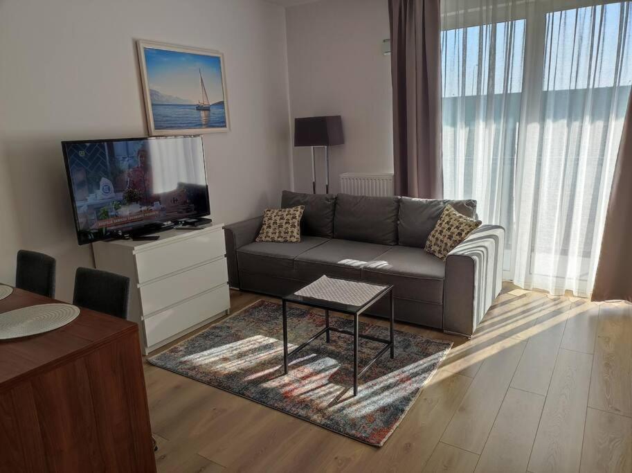 Branickiego 23 Apartment close to Medicover and Paley