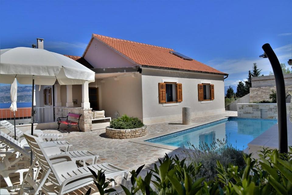 Villa Aries view 4