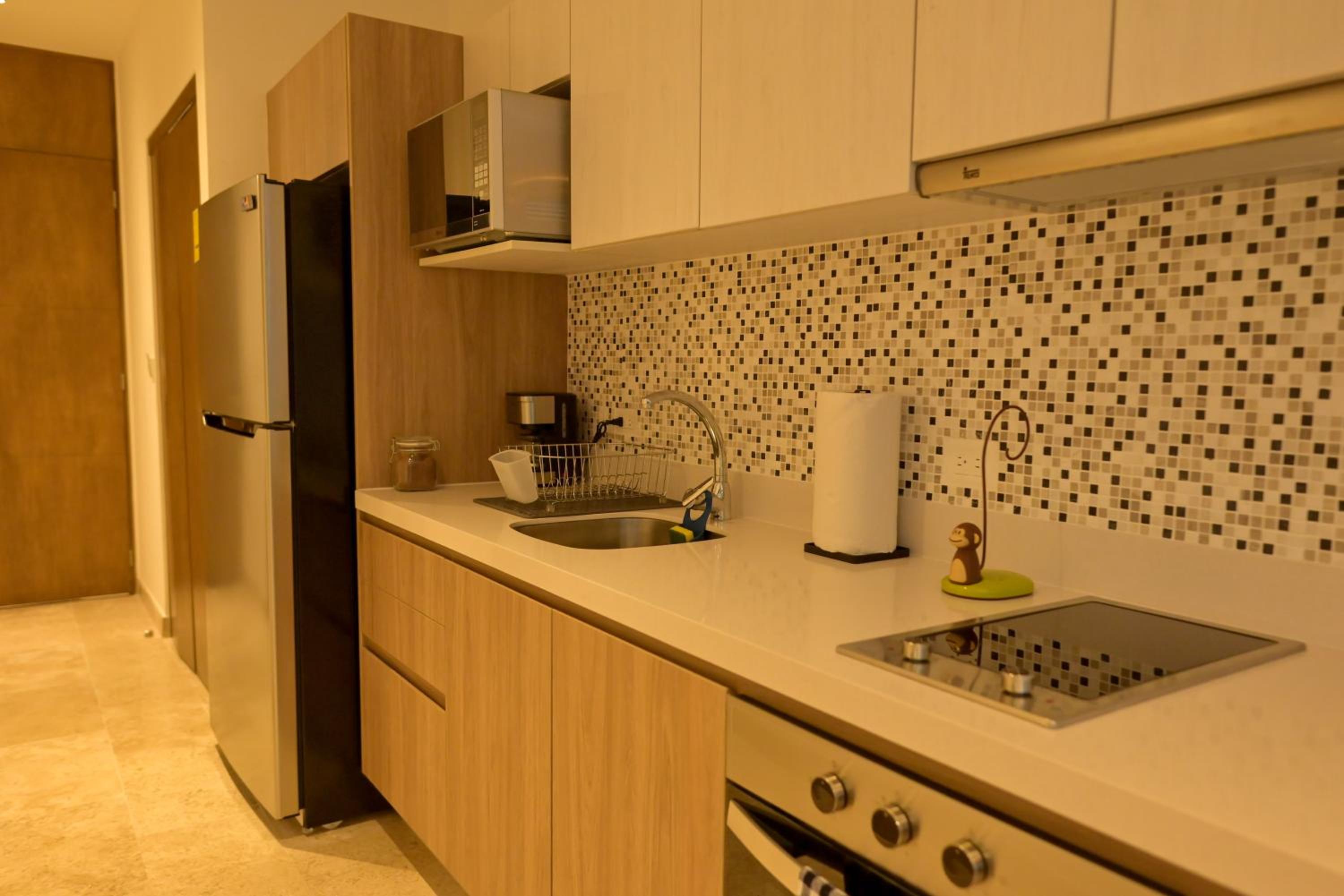 Brand New & Lovely 1BR Apartment PDC Rooftop Pool, Gym & Pool Table Nice Amenities view 4