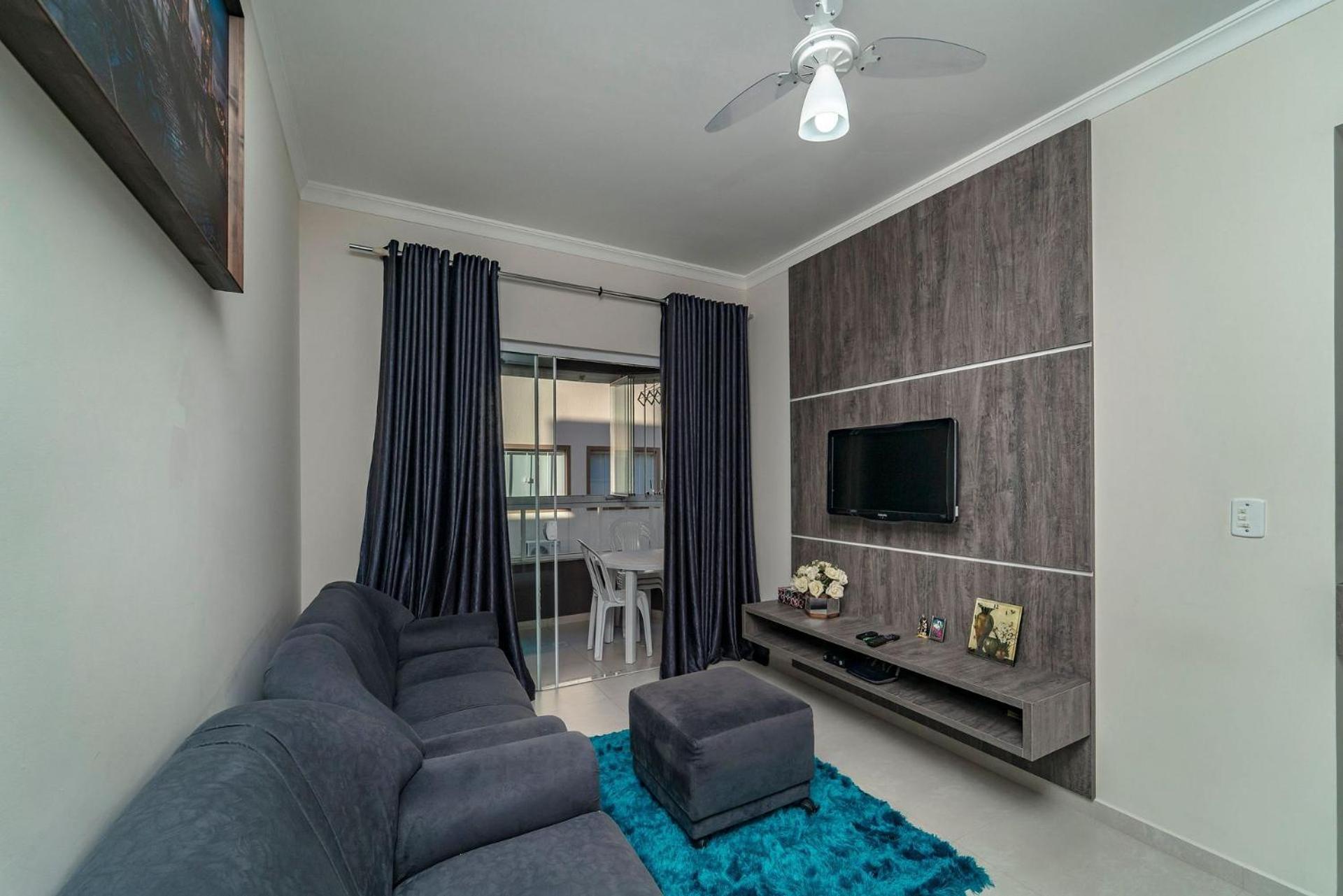 Apartamento 2 Dormitórios com Churrasqueira