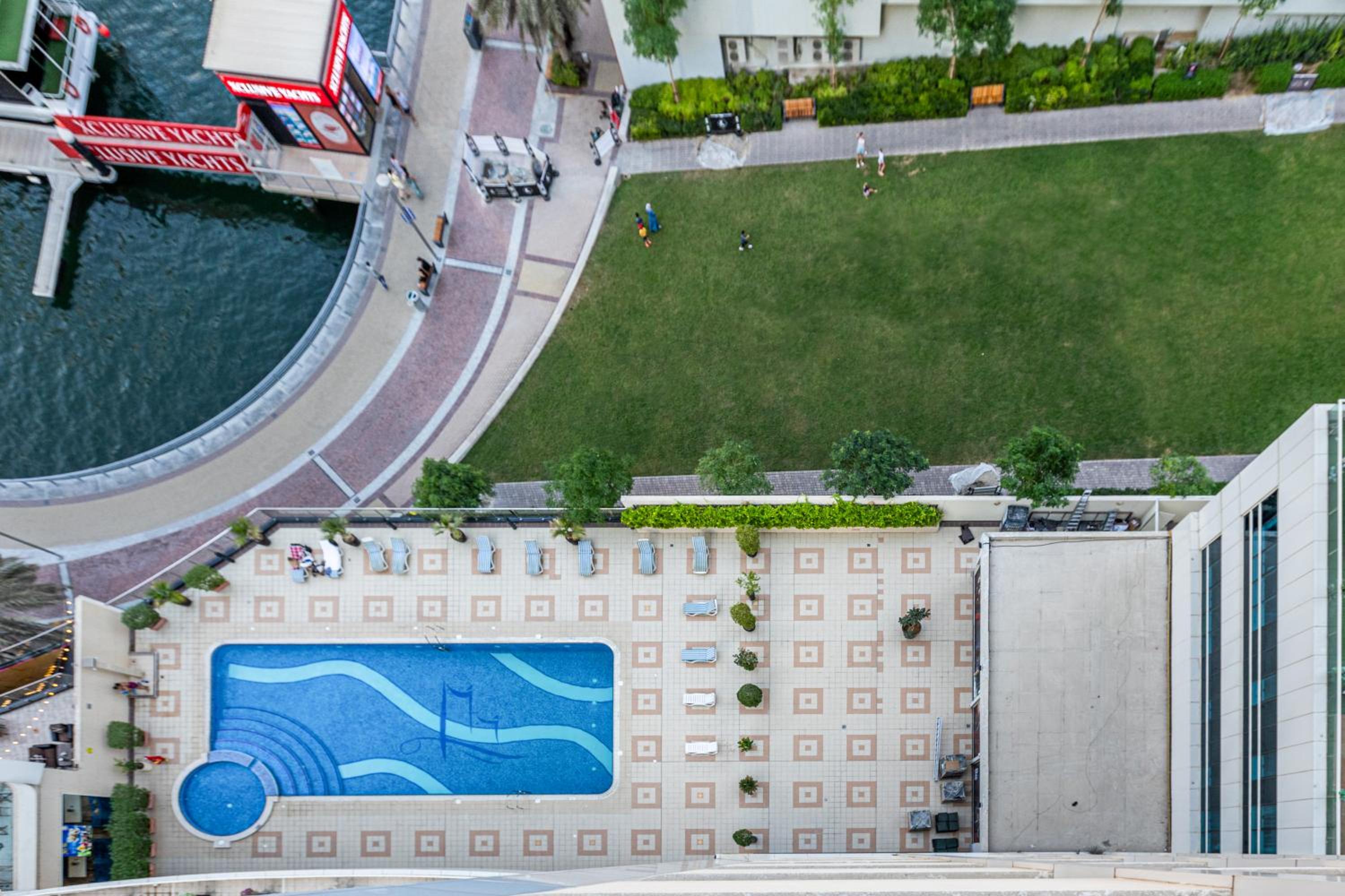 Great views from New apartment in Dubai Marina