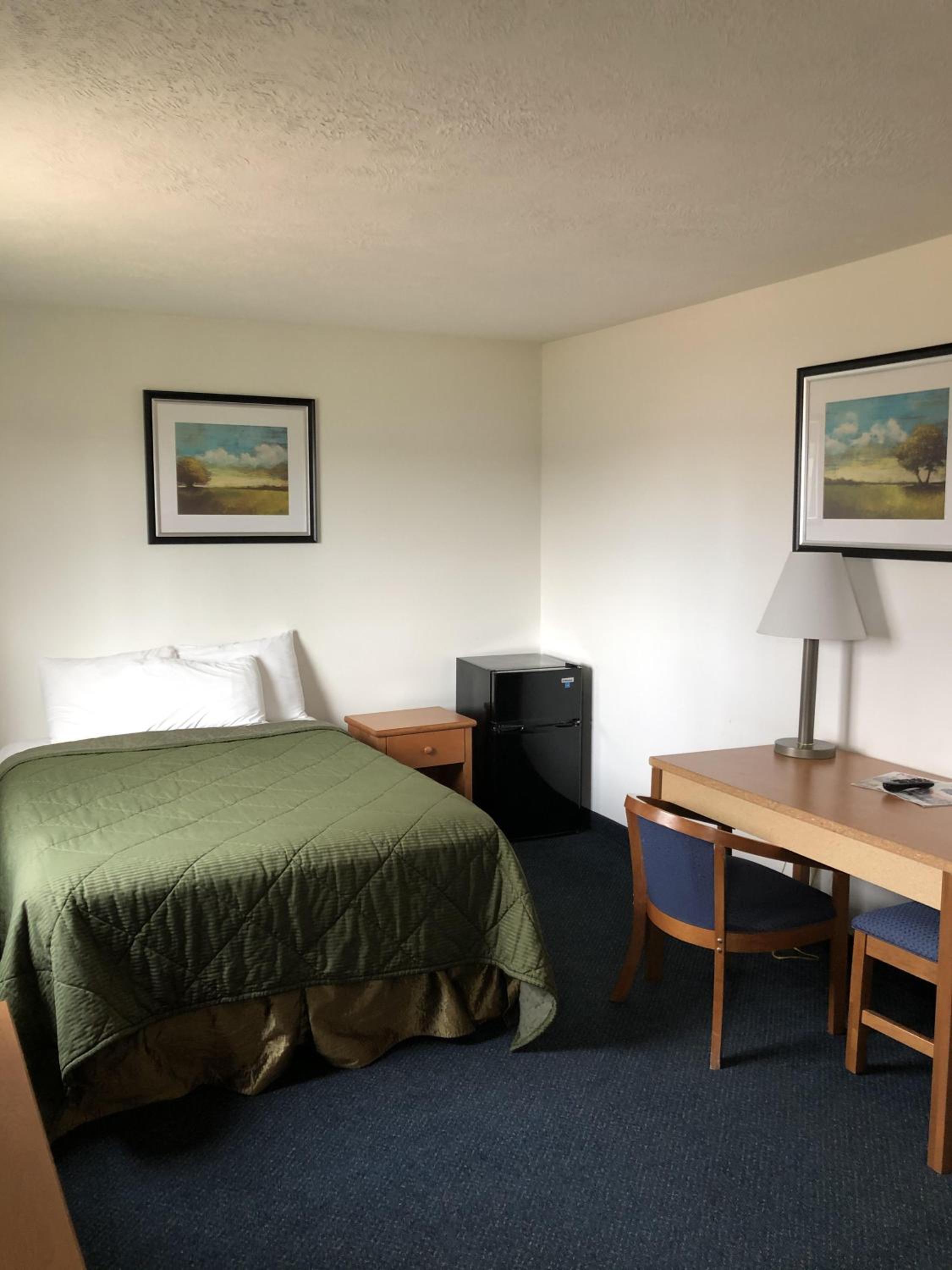 Corn Palace Inn