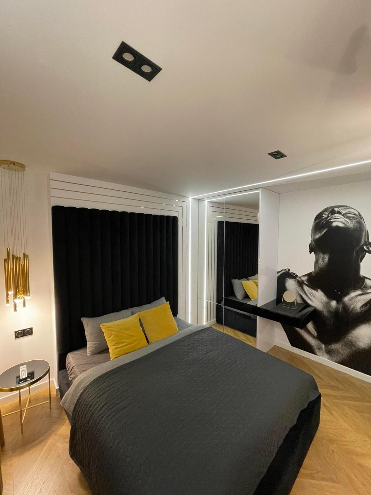 Prestige Line Manhattan