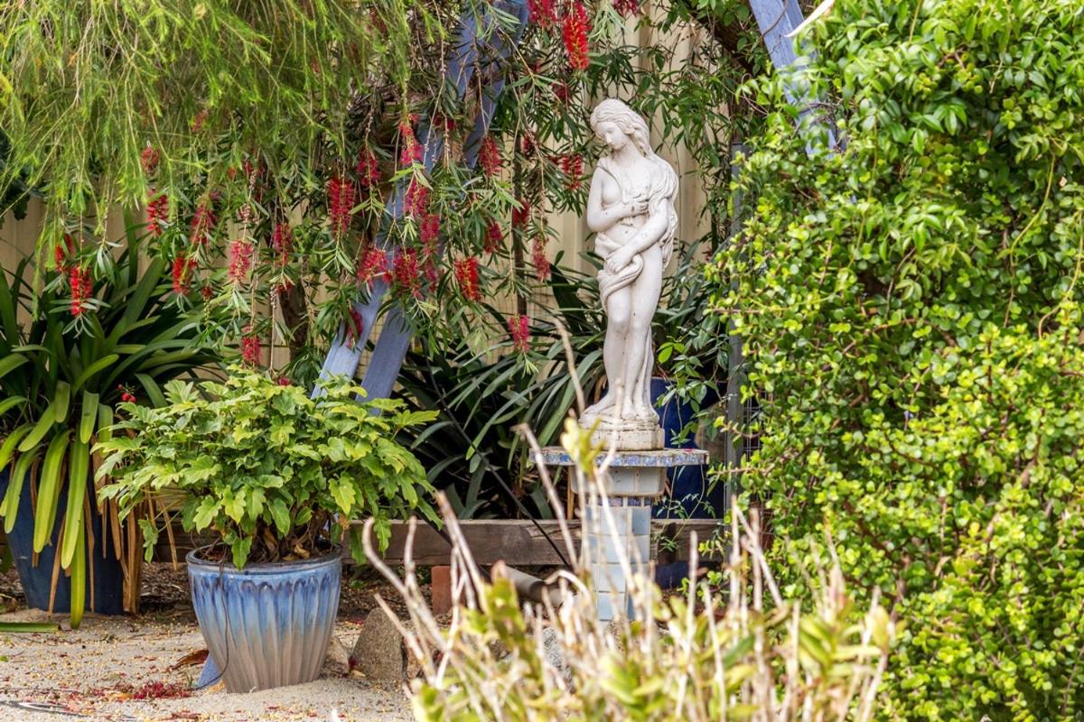 Wagin Cottage Garden Bed and Breakfast