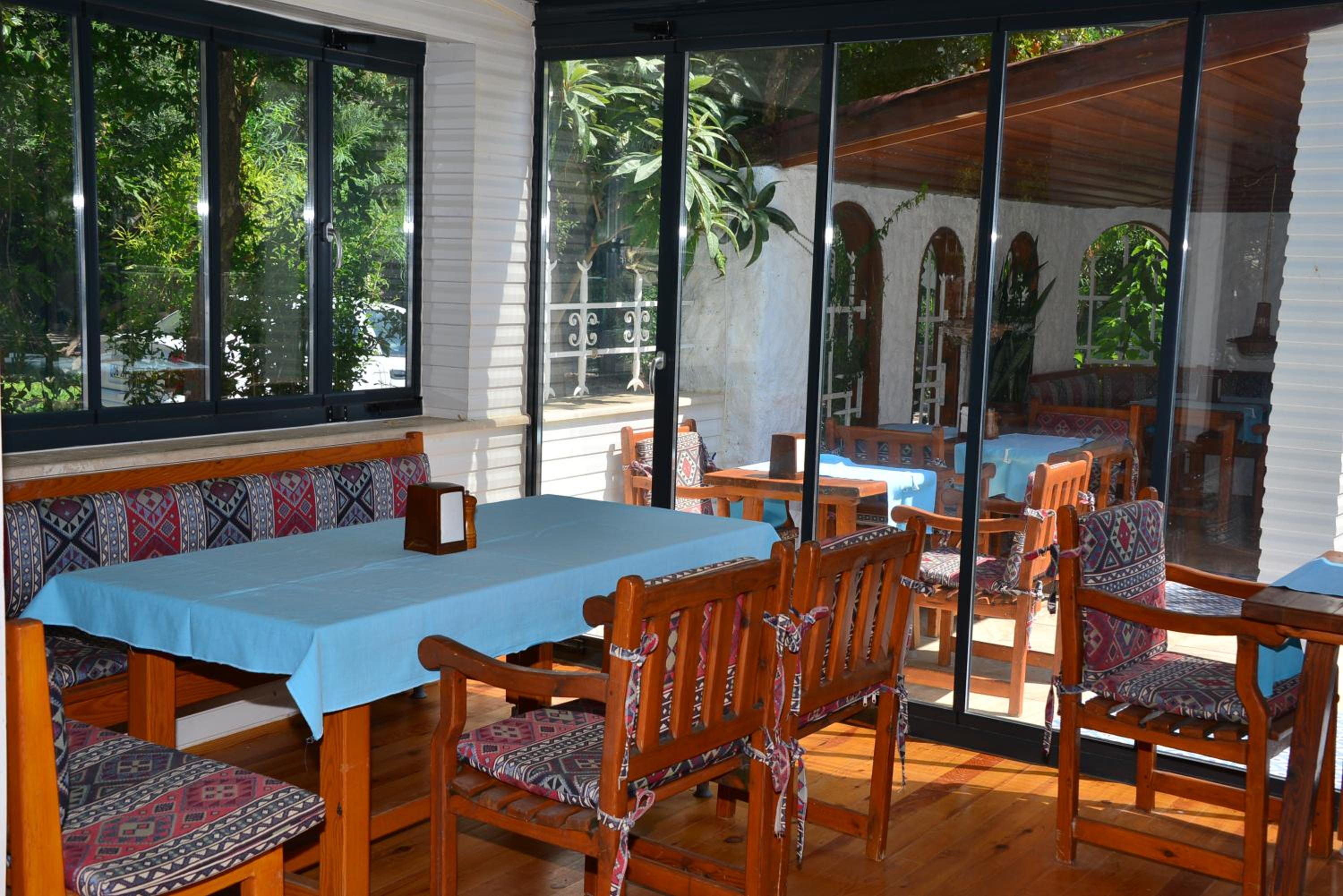 restaurant