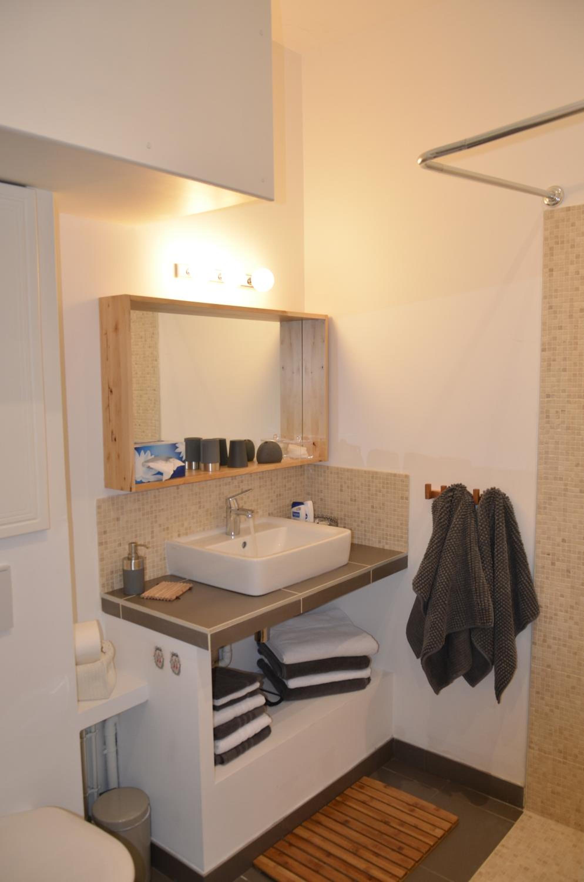 La Cour du 5ème Chambre d'hôtes — 11