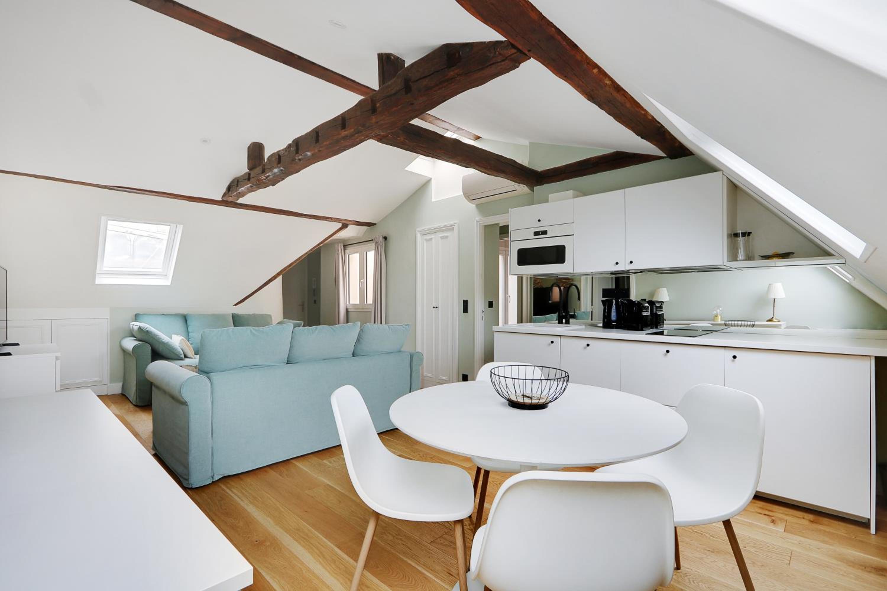 Pick A Flat's Apartments in Opéra Saint Lazarre - Rue de l'Isly