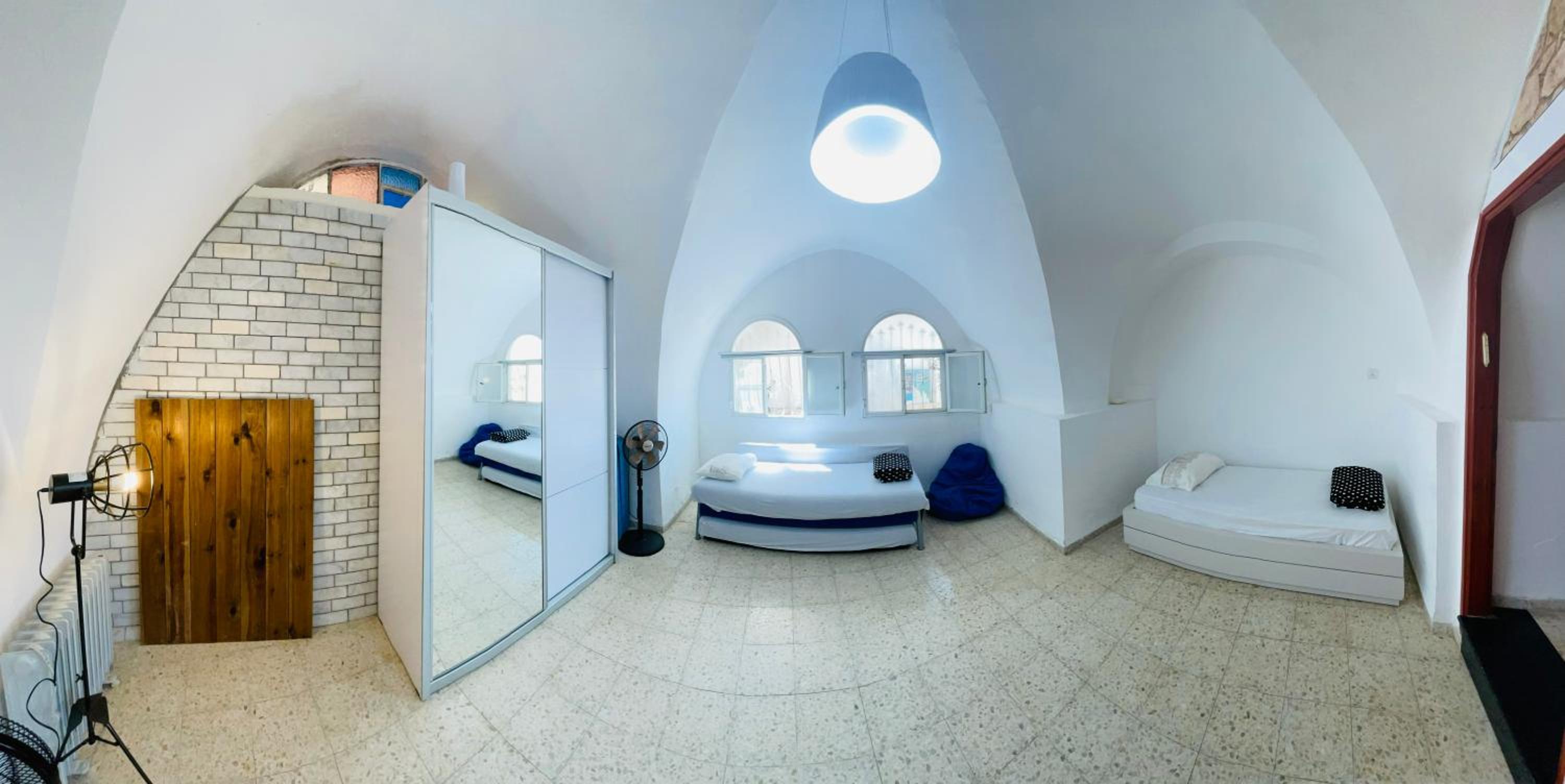 Zimmer in old City