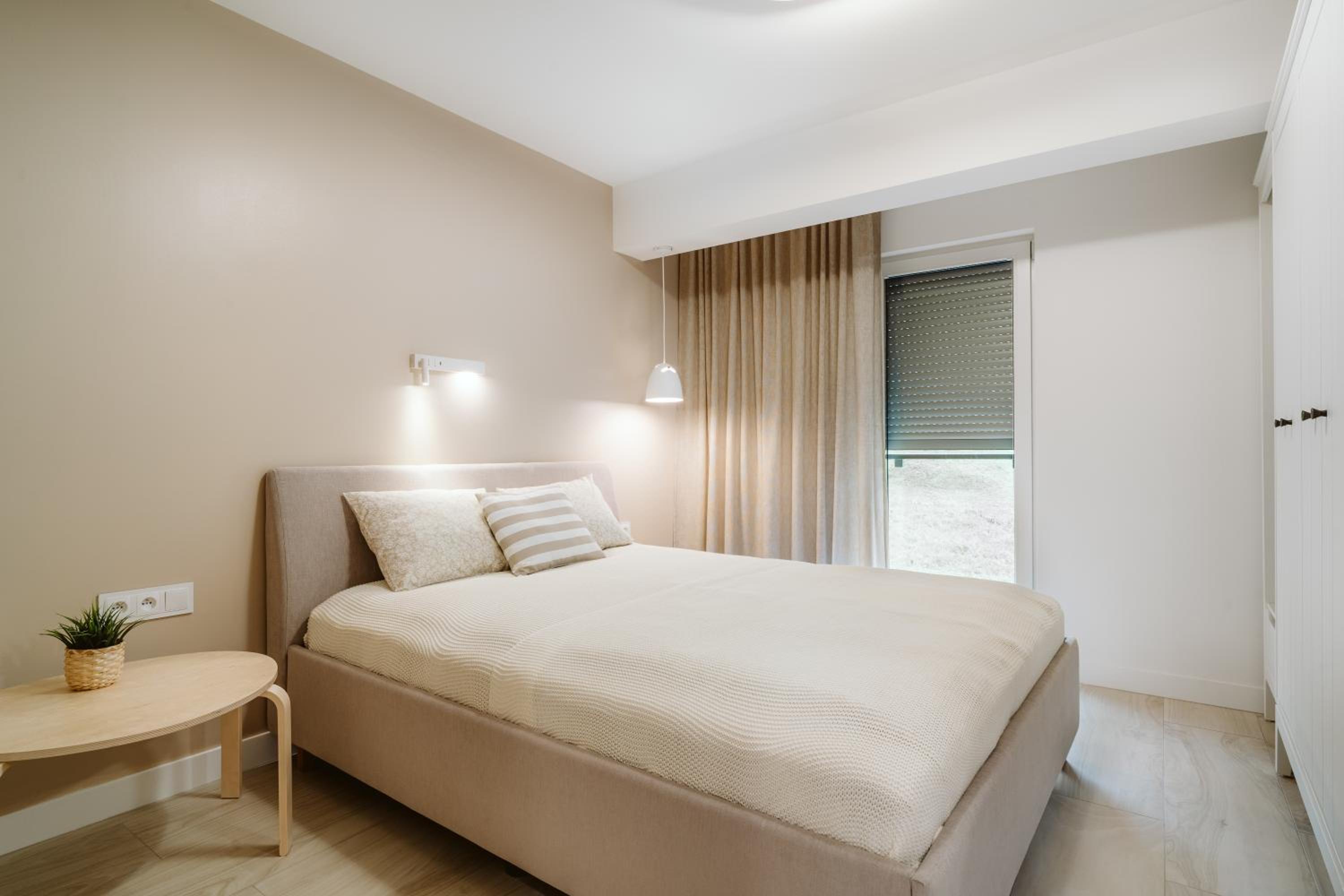 Apartament Rentes16