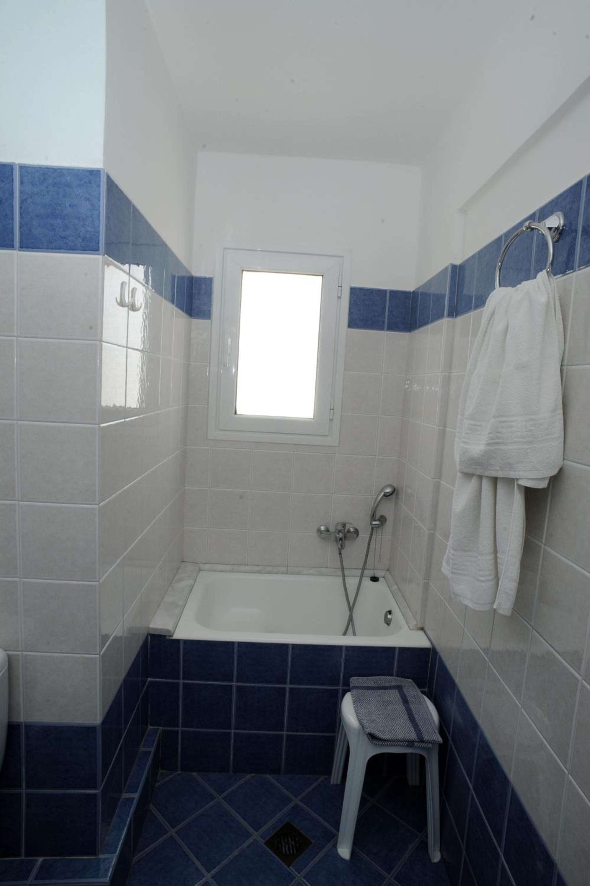 Noe Rooms