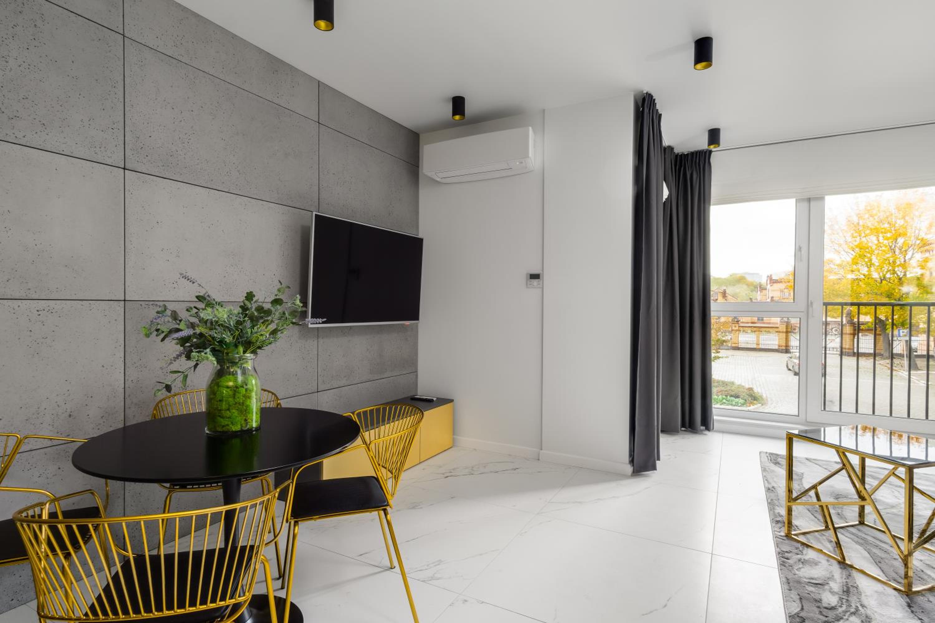 EL Apartments - Diadem