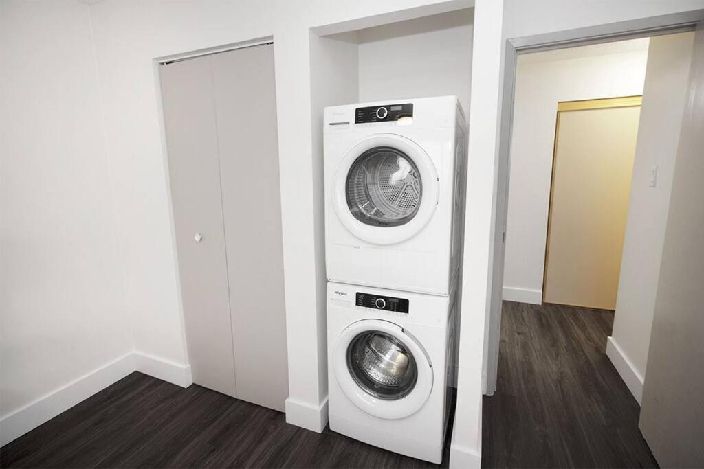 Luxurious one-bedroom with in suite laundry and parking!