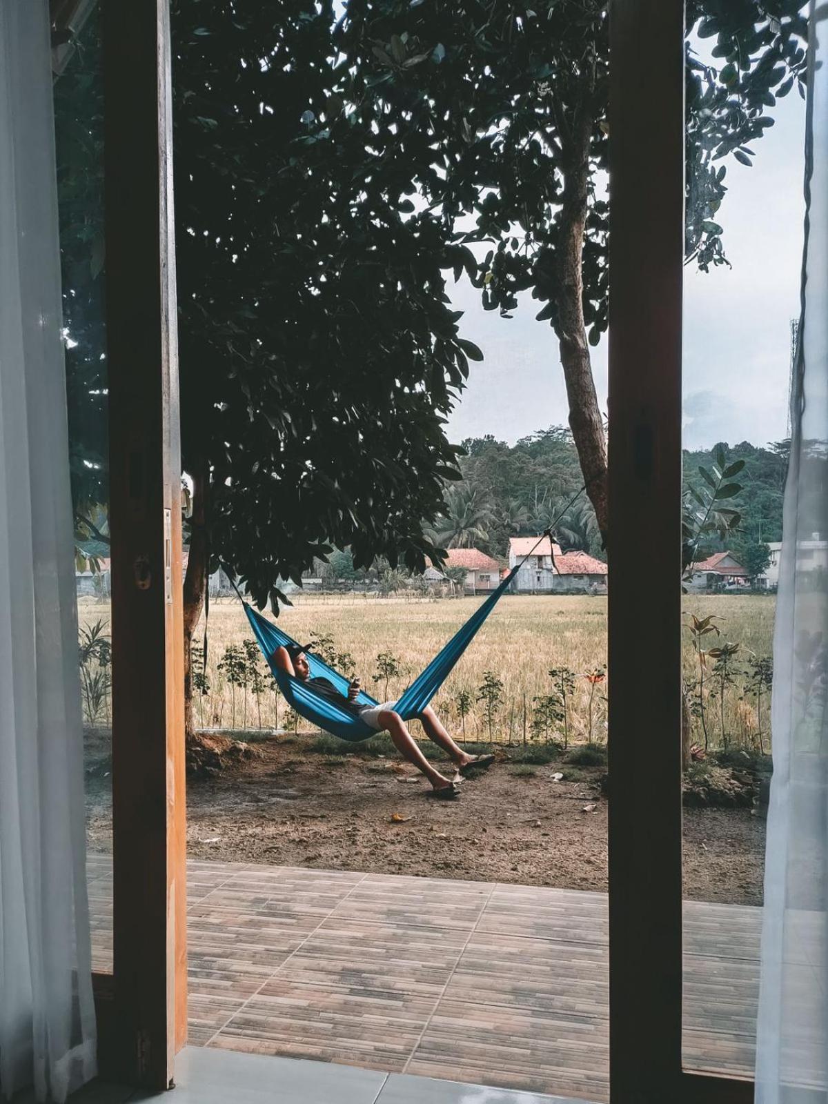 Saung Rancage Batukaras