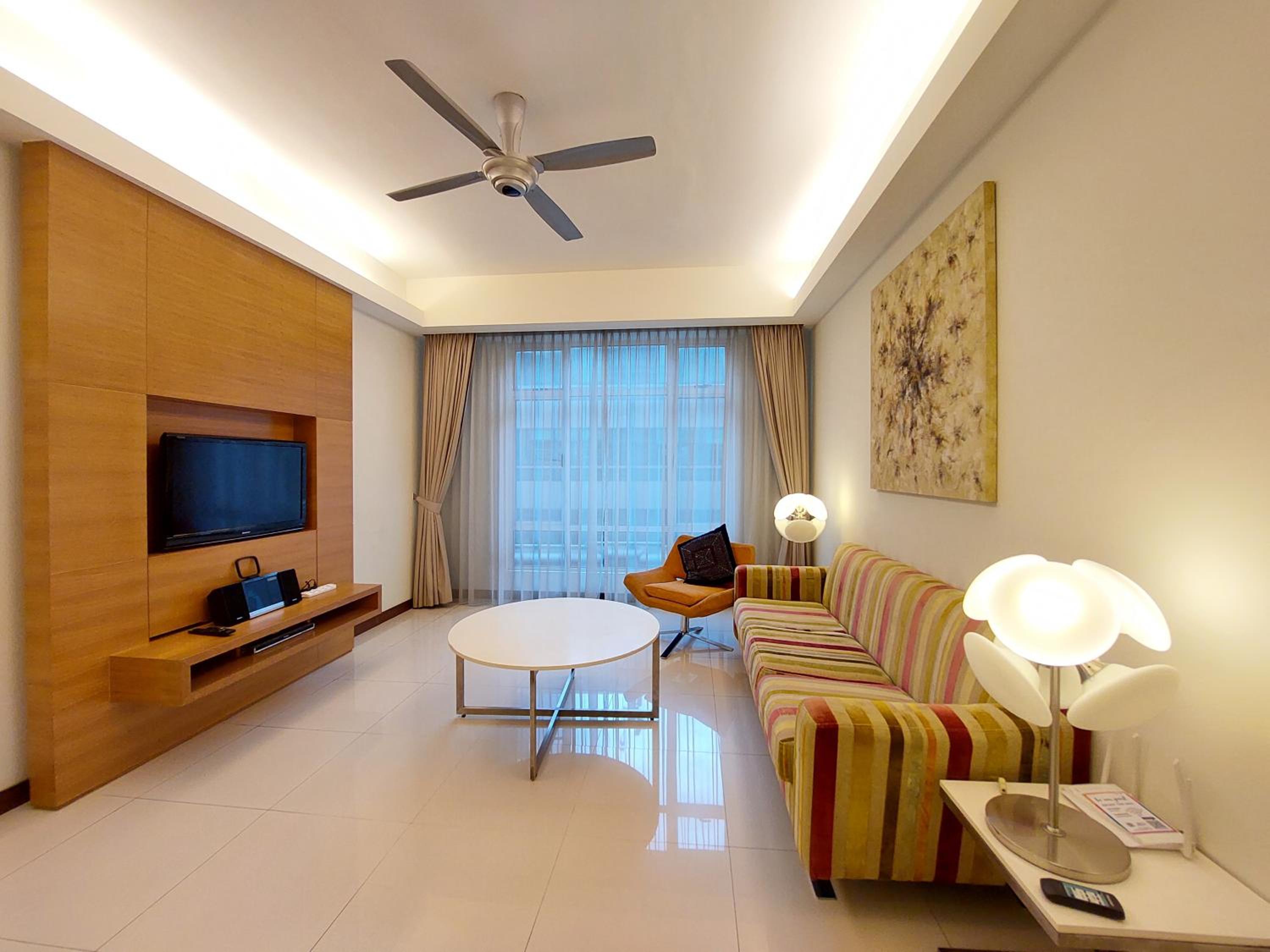 Lot 163 Suites KLCC by iRent365