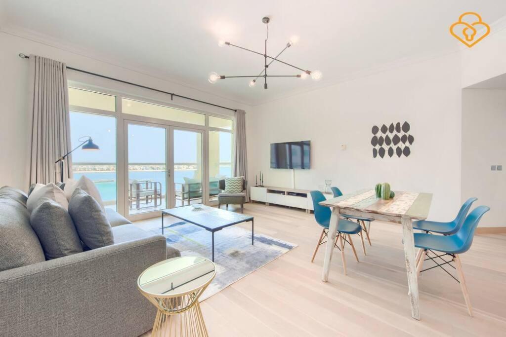 Keysplease Seaview 2 B/R With Beach access, Palm Jumeirah