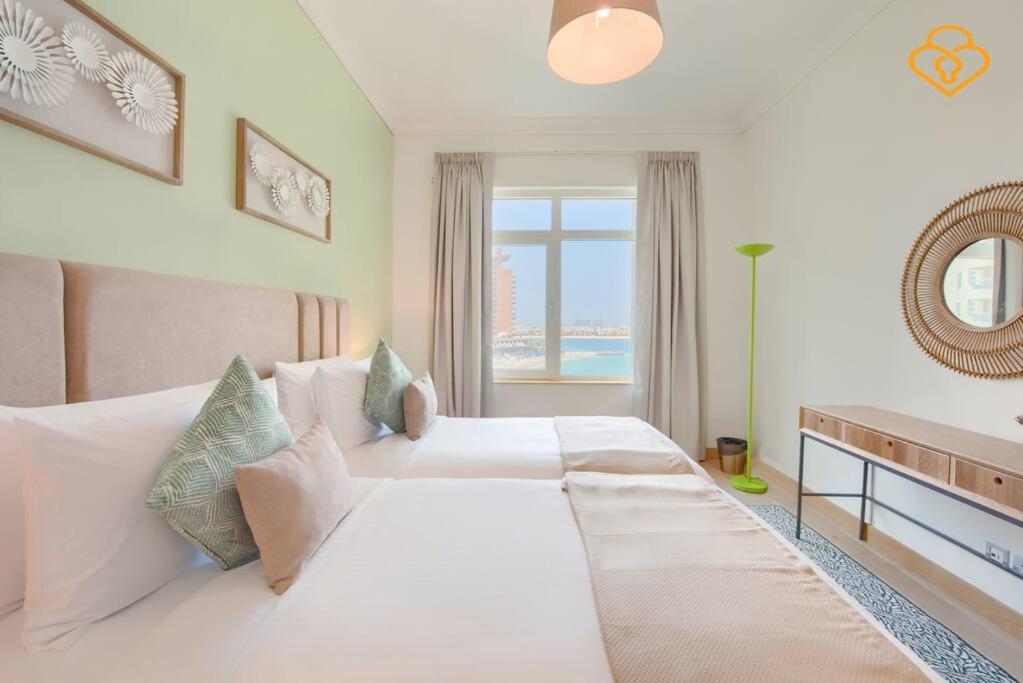 Keysplease Seaview 2 B/R With Beach access, Palm Jumeirah