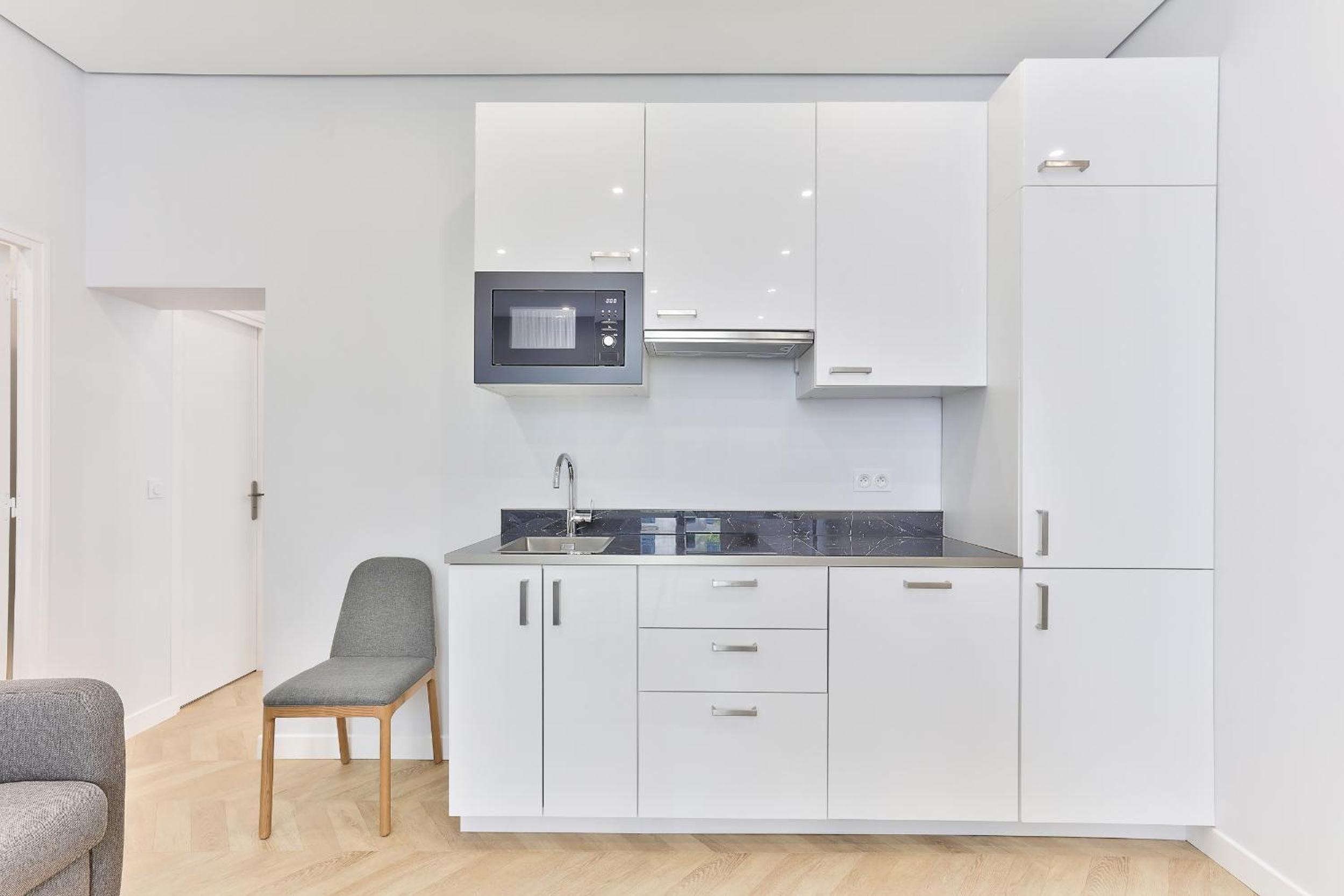 126 - Urban Amazing 3BR Montorgueil