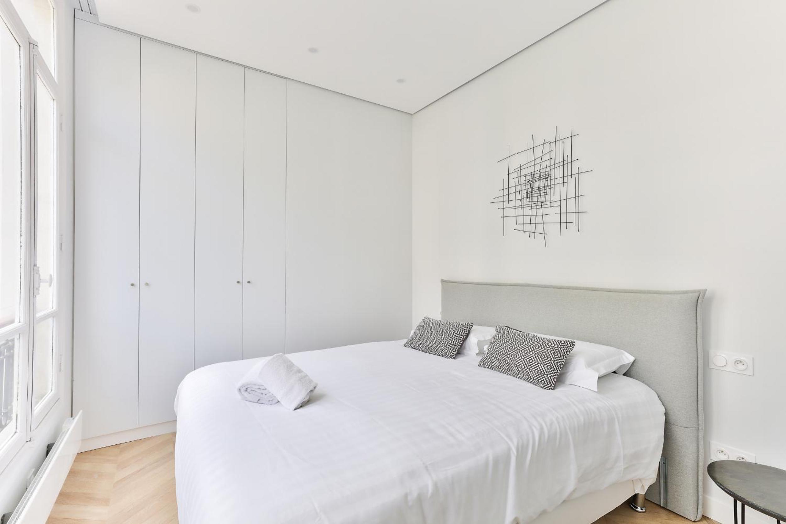 126 - Urban Amazing 3BR Montorgueil