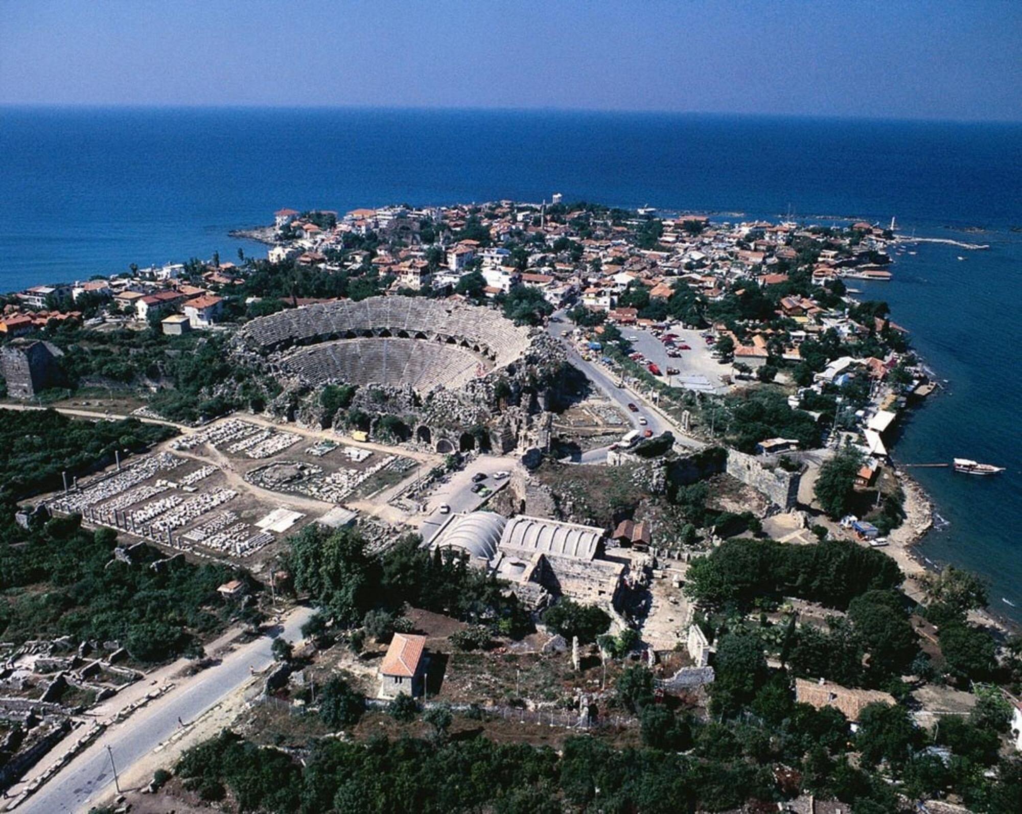 Luxury 2 bed private home close to the beach on a secure community