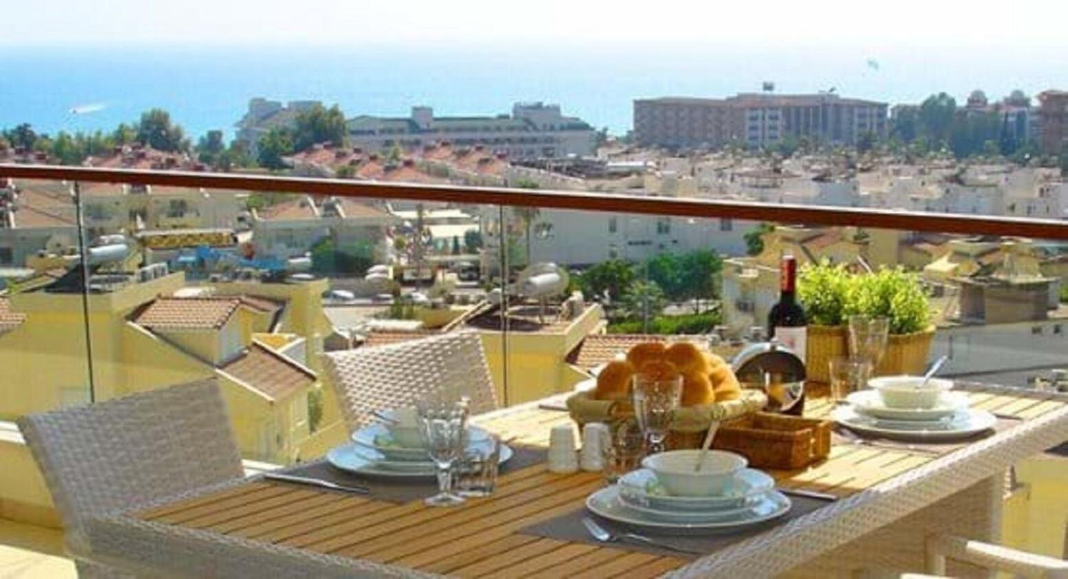 Luxury 2 bed private home close to the beach on a secure community