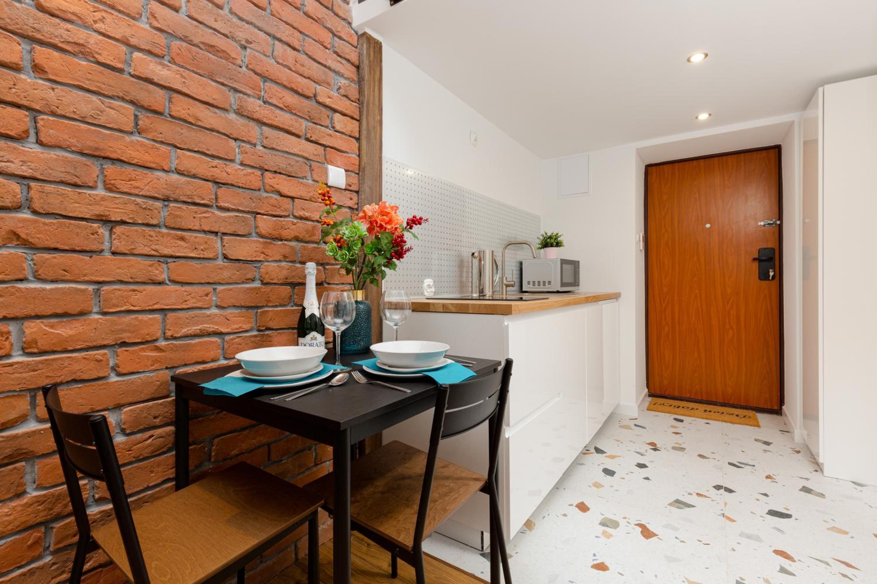 Mezzanine Studio Lwowska Śródmieście by Renters