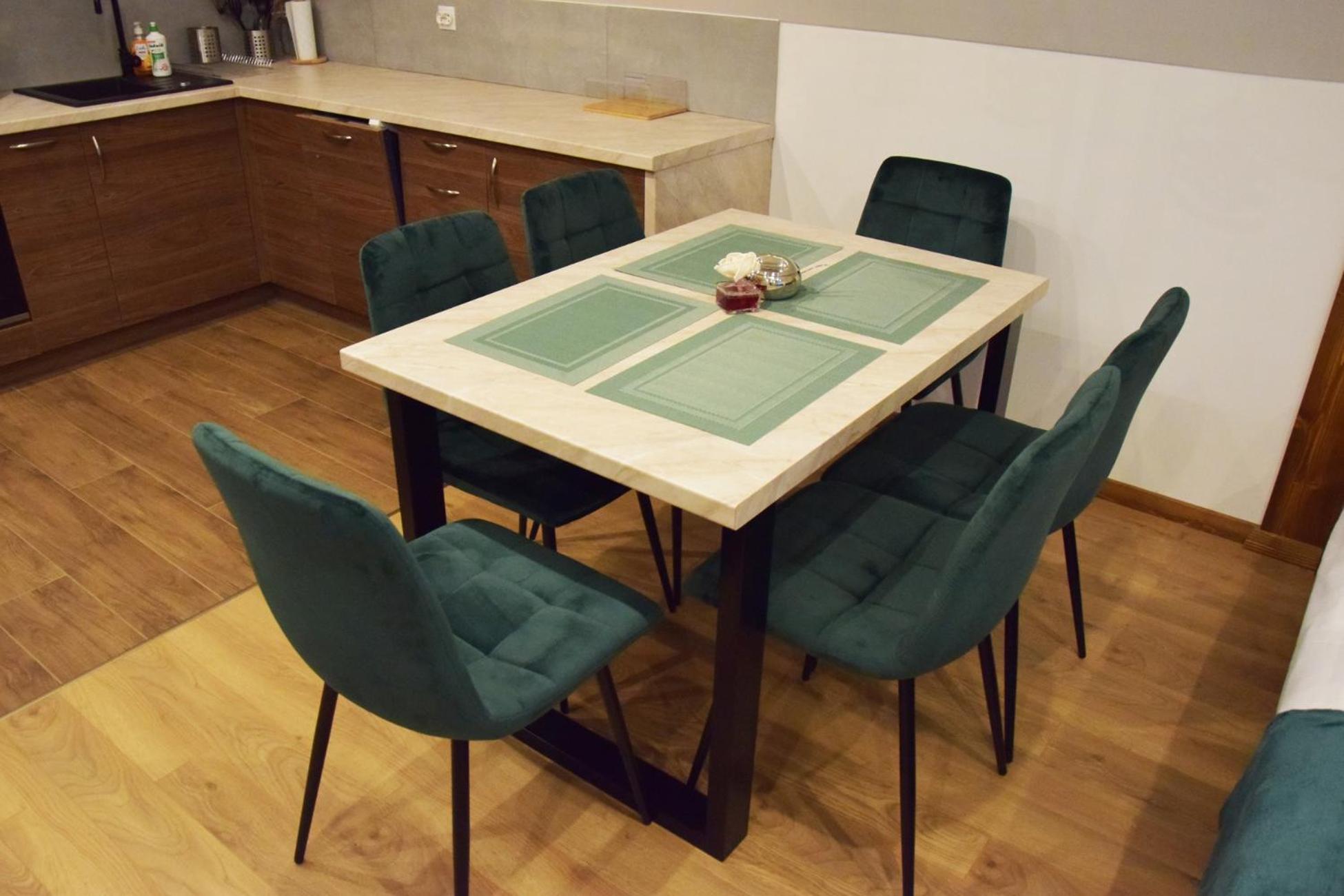Apartament CEKO