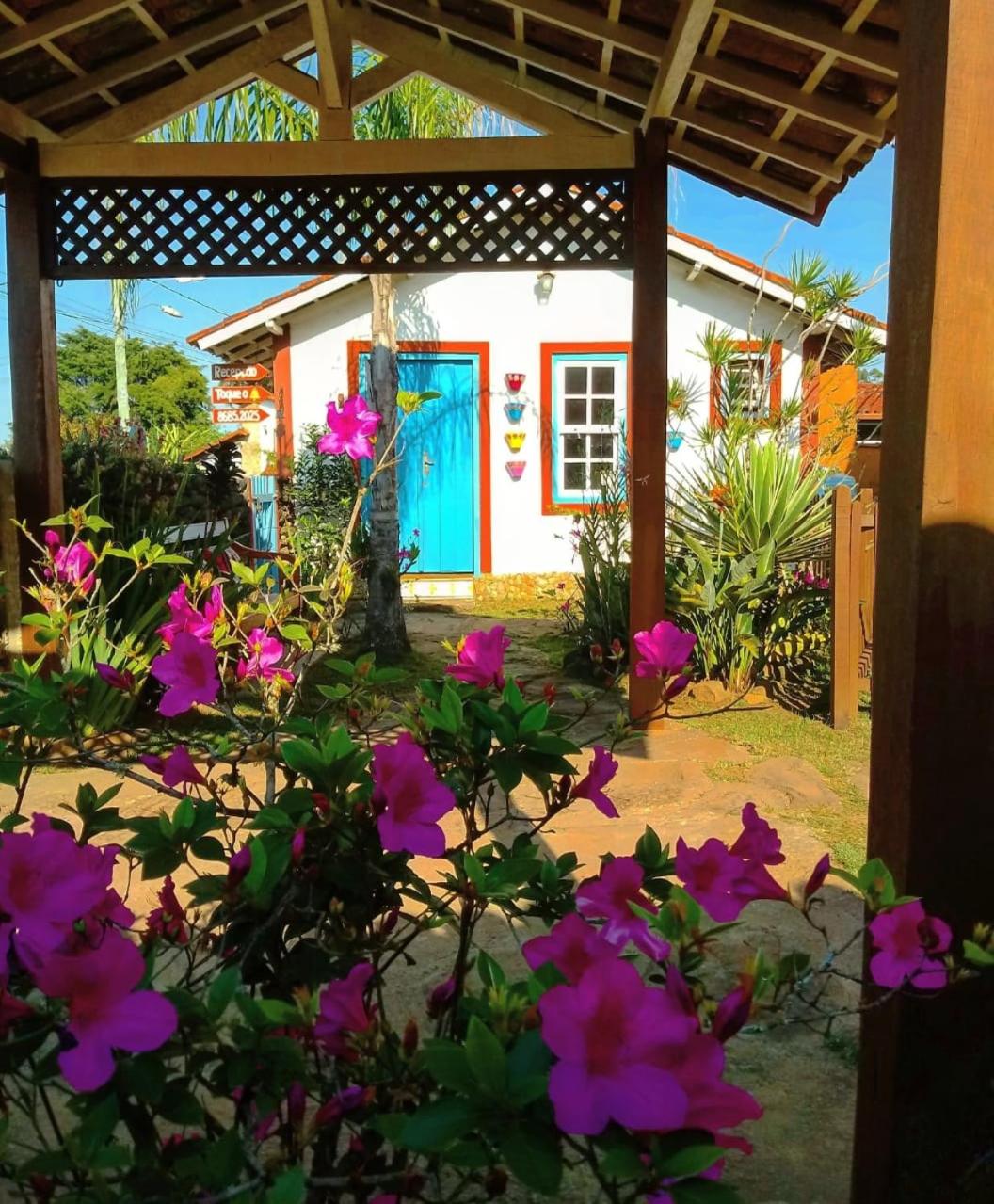 Vila das Artes Chales