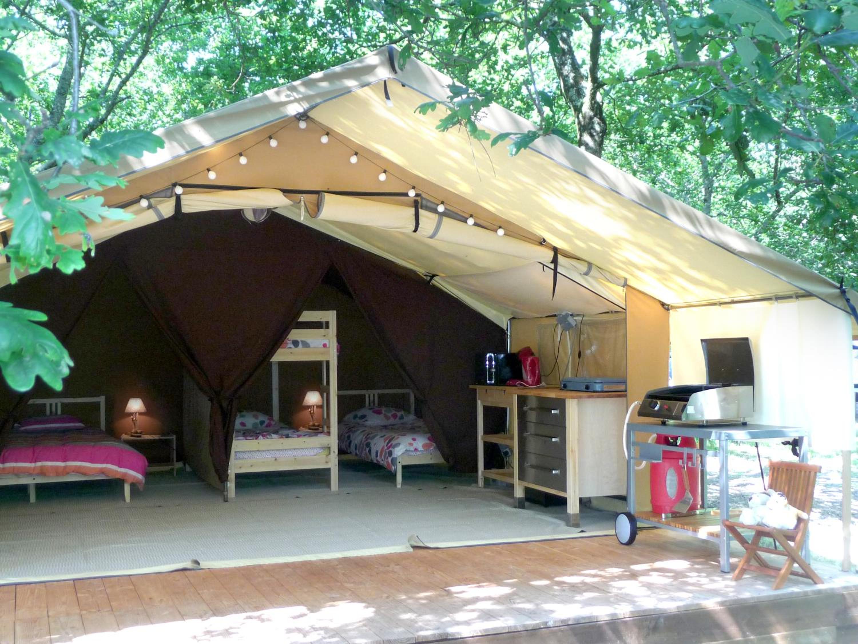 Tente Lodge La Téouleyre view 2