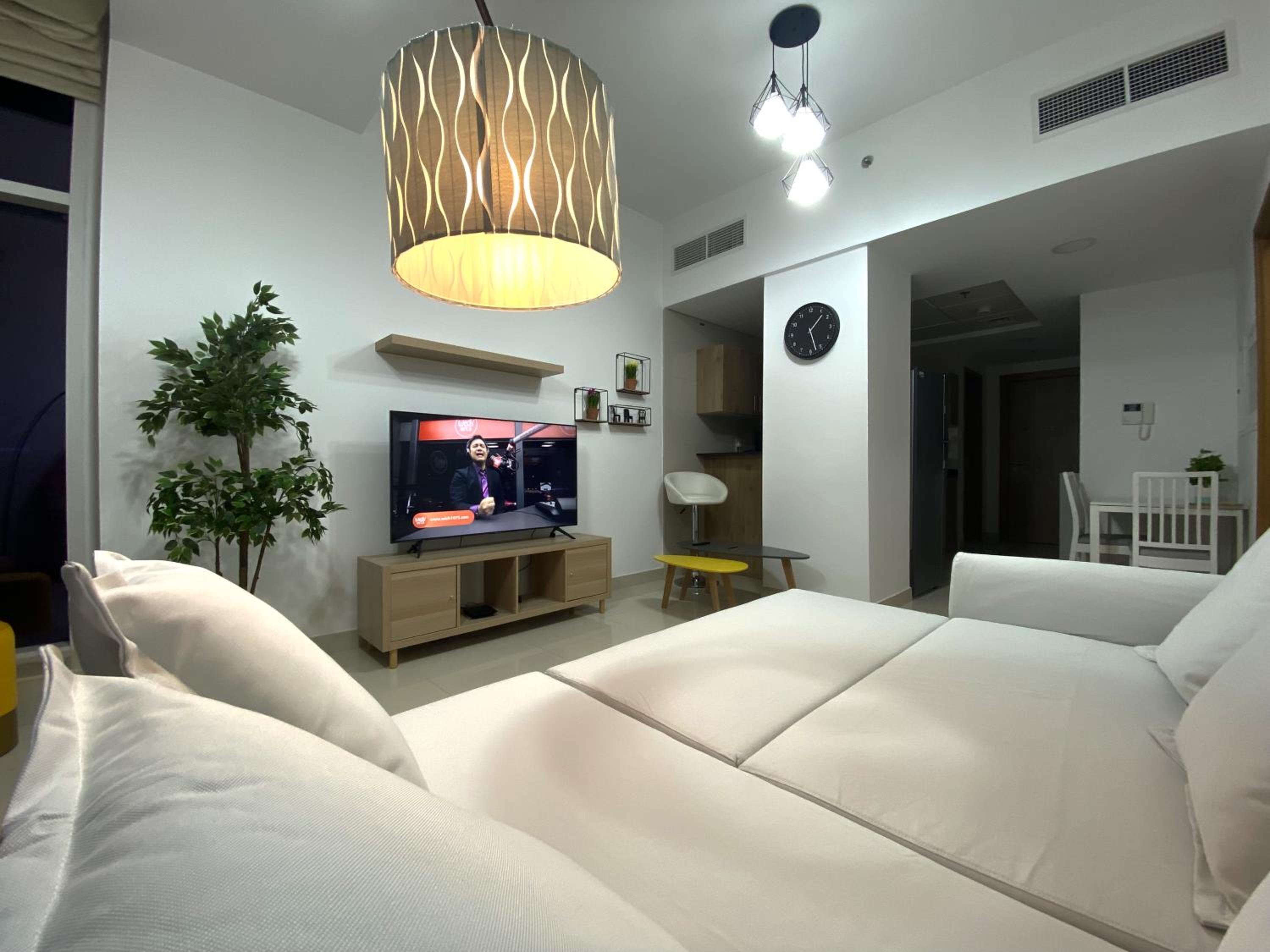 Walk To The Beach Or Enjoy The Amazing View From The Balcony