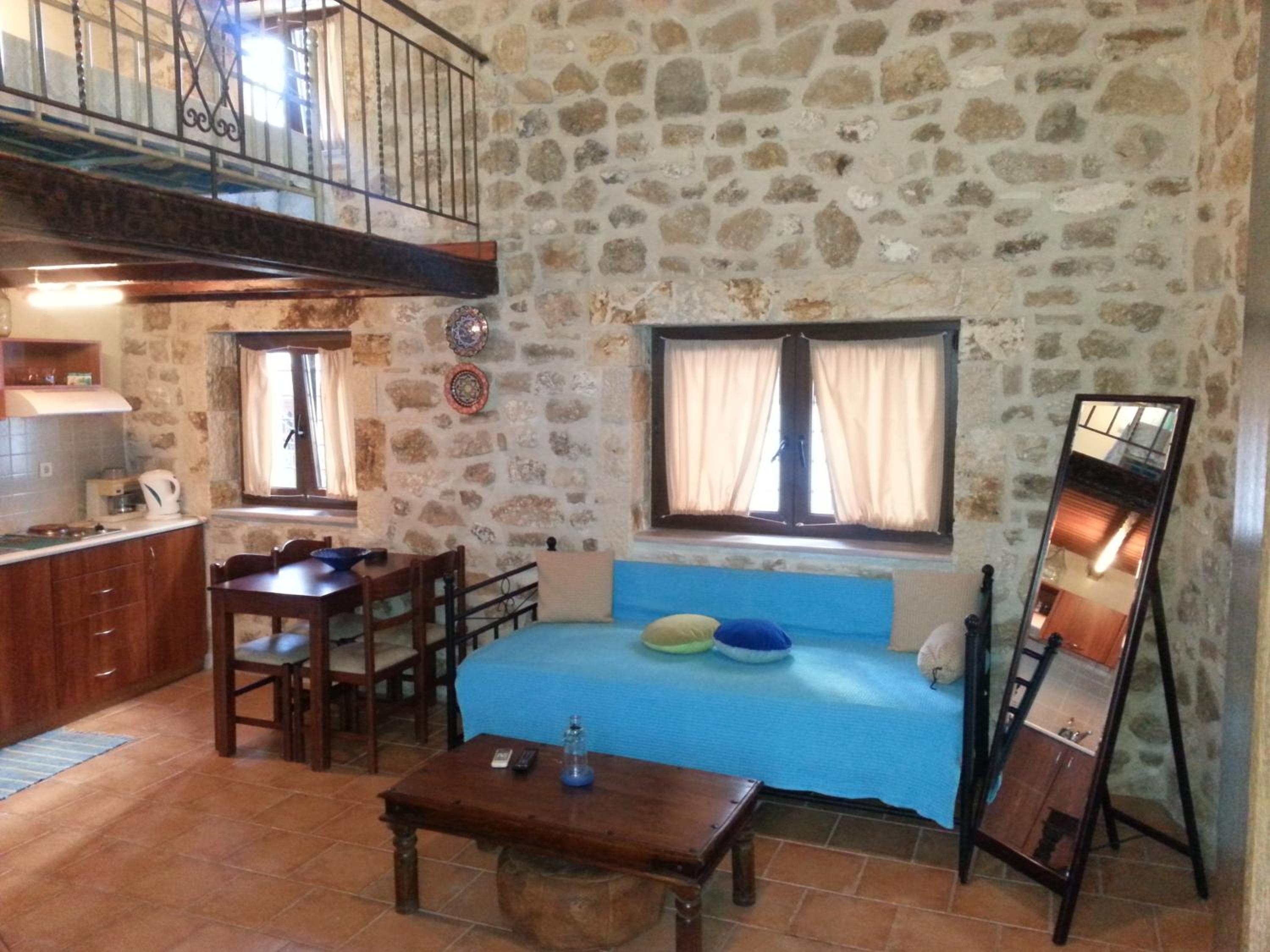 Epavli Veneti - Property Image 8