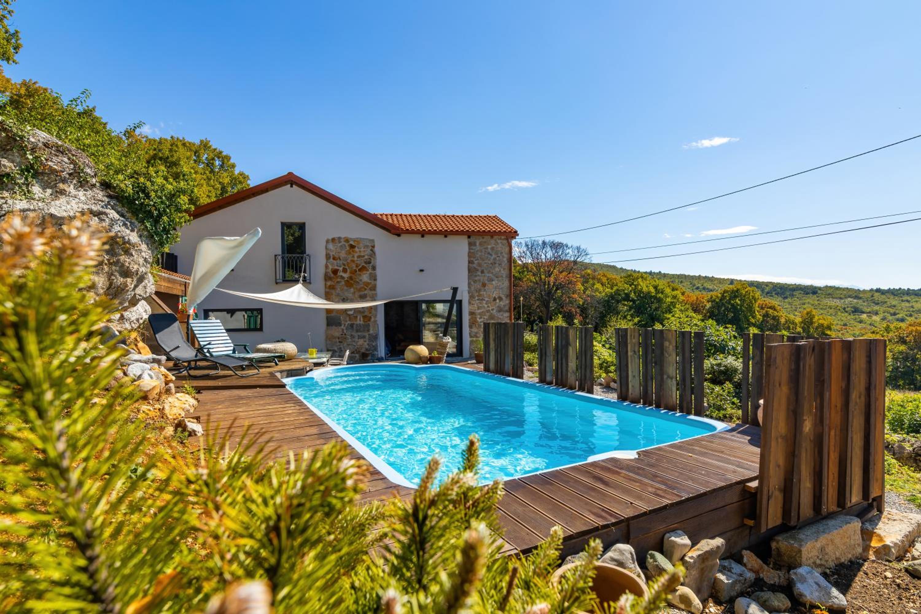 Villa Kamen view 3