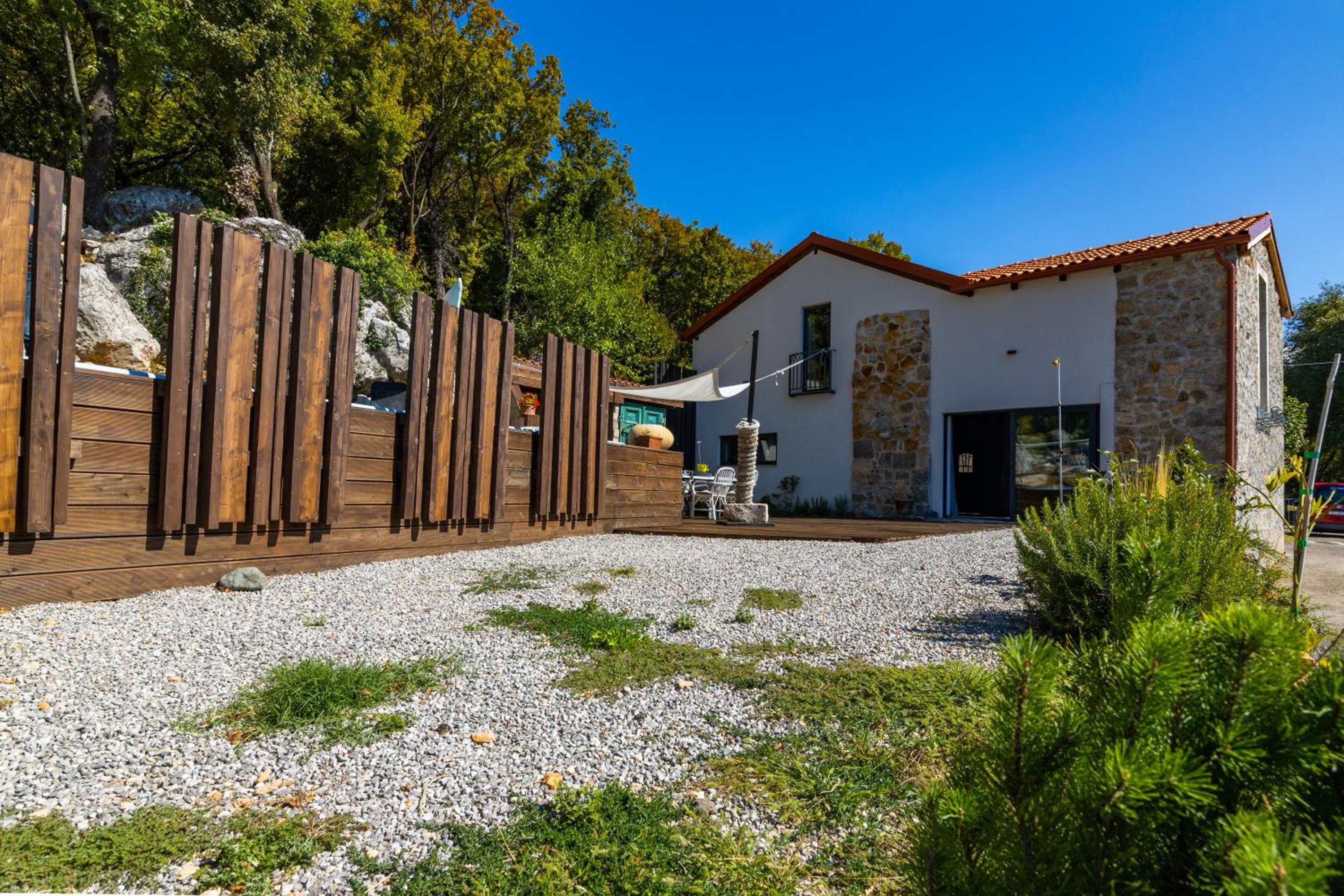 Villa Kamen view 4