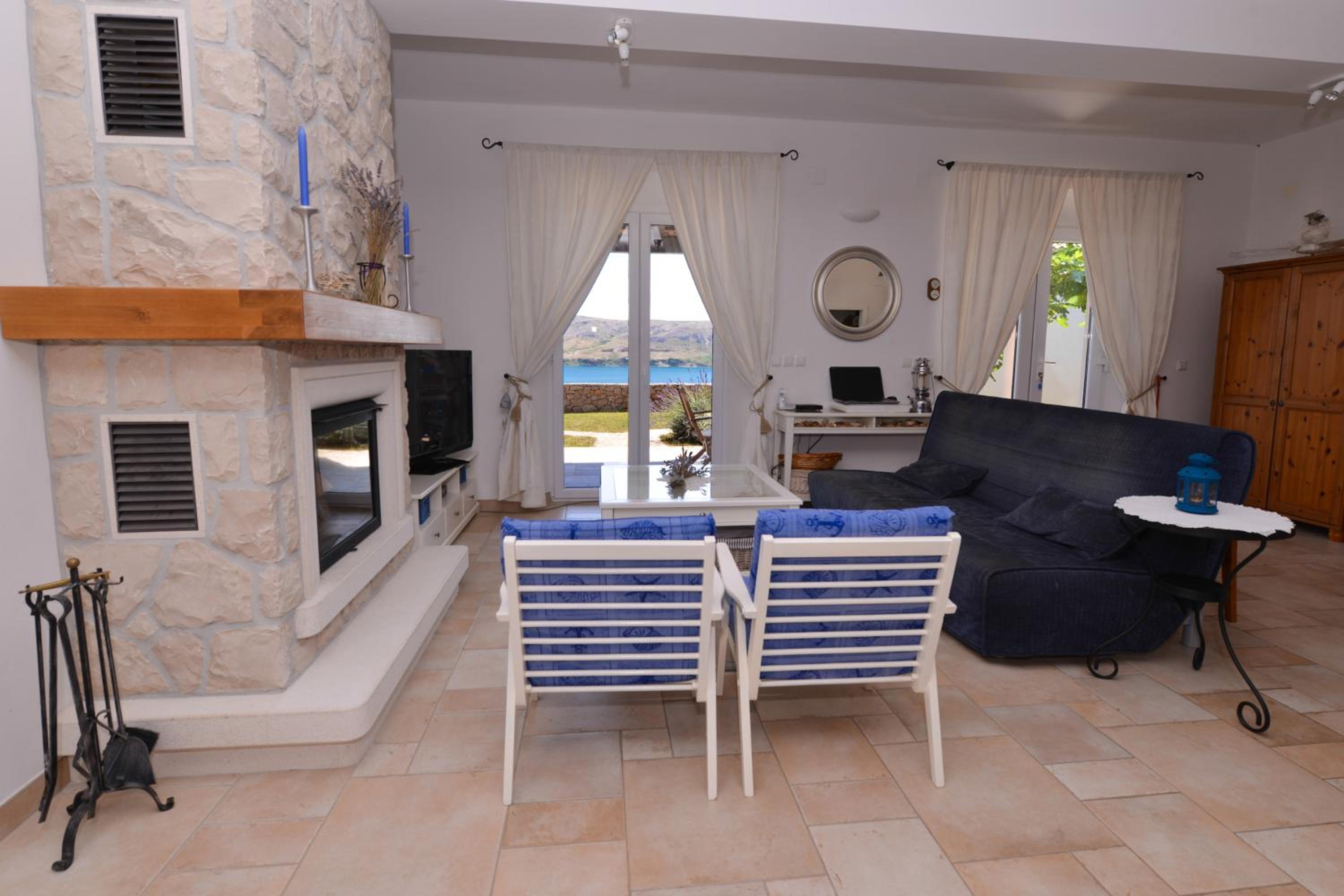 Holiday Home Fiola view 5